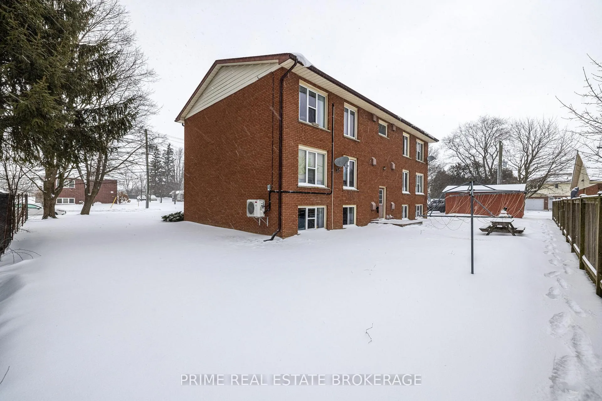 Photo 20 of 68 Forest Street, Aylmer — HOMEH