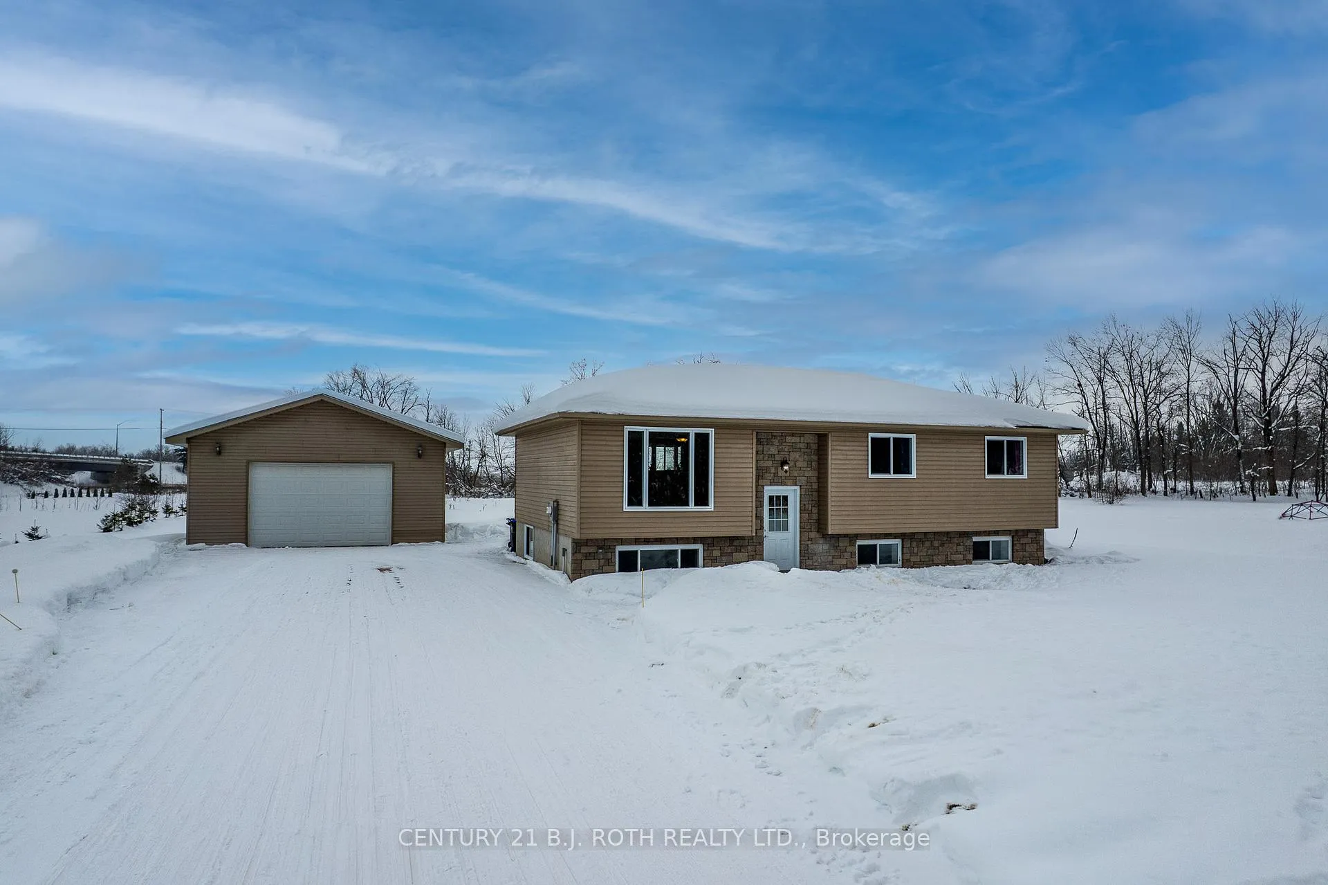 Photo 1 of 1829 Division Road E, Severn, Ardtrea — HOMEH