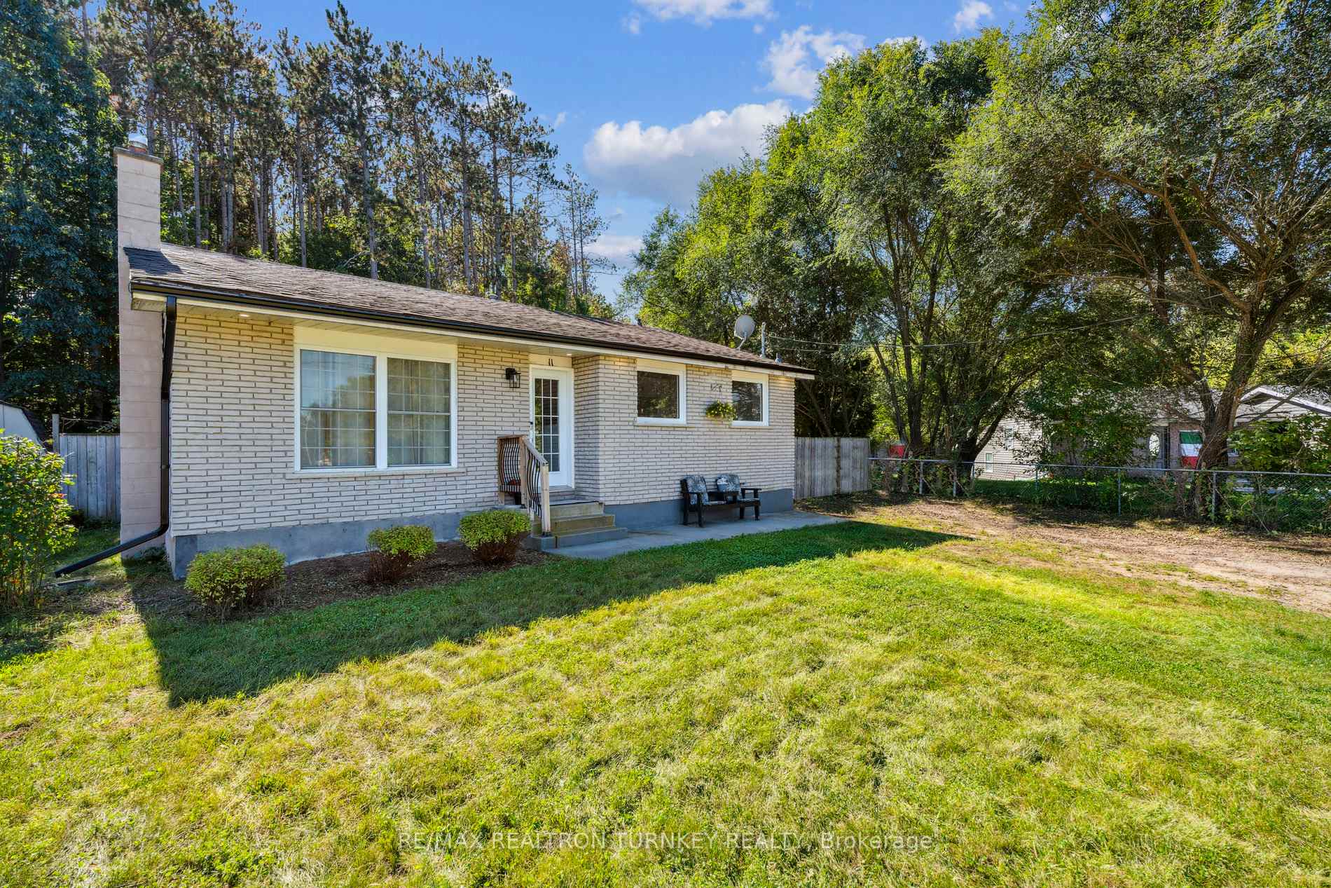Photo 1 of 11 Ashburton Crescent, Essa, Angus — HOMEH