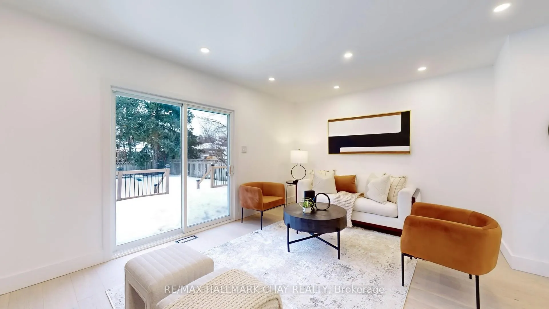 Photo 8 of 3 Davidson Road, Aurora, Aurora Highlands — HOMEH