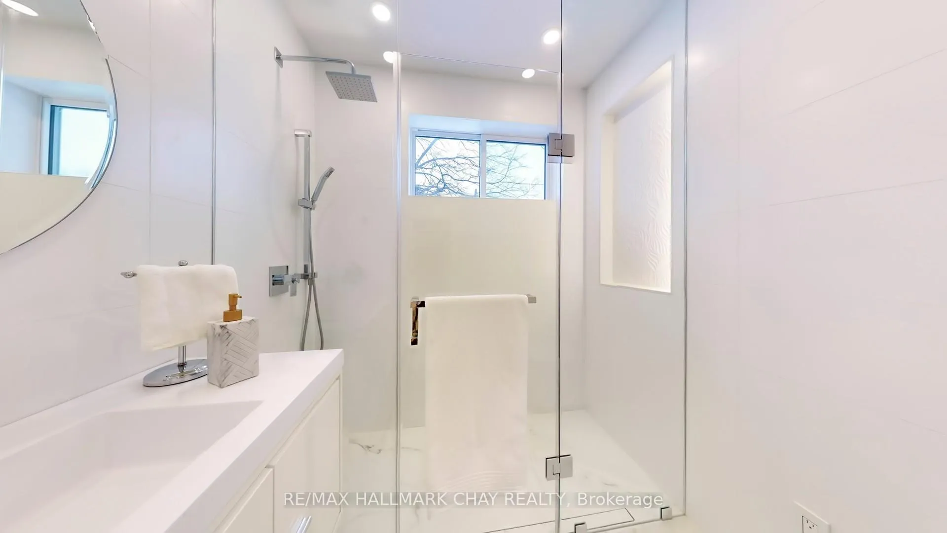 Photo 17 of 3 Davidson Road, Aurora, Aurora Highlands — HOMEH