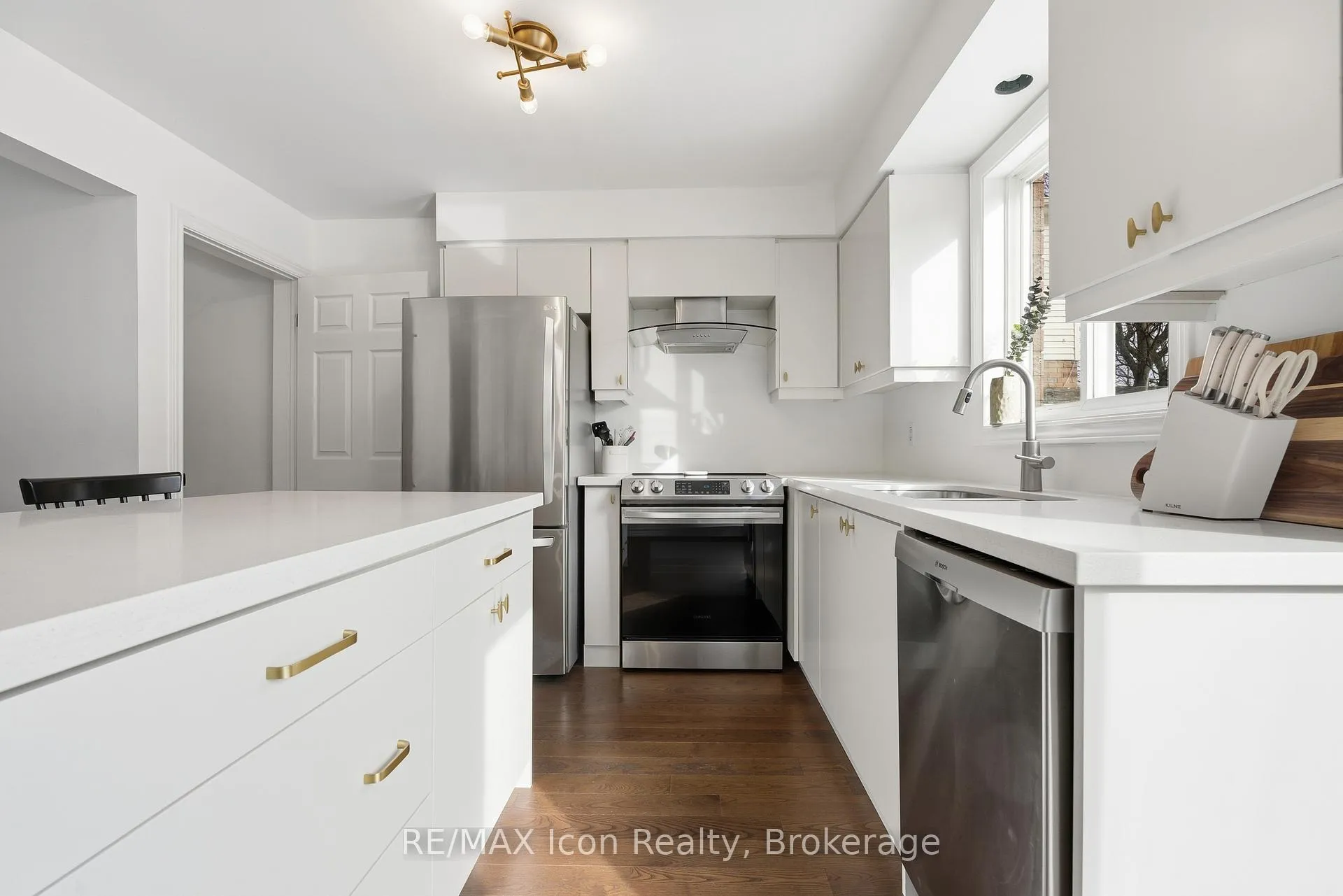 Photo 12 of 121 Moss Place, Guelph, Kortright West — HOMEH