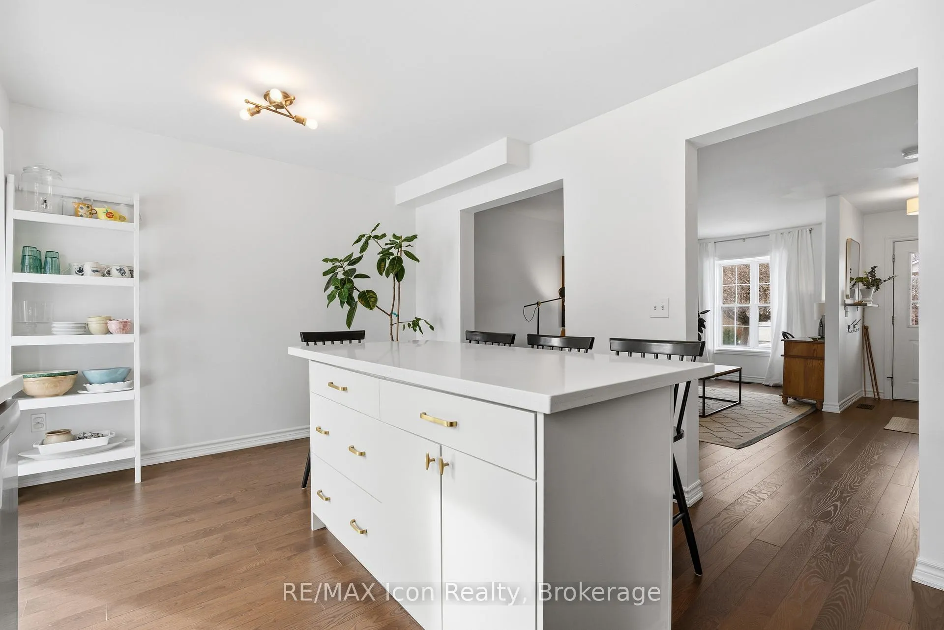 Photo 15 of 121 Moss Place, Guelph, Kortright West — HOMEH