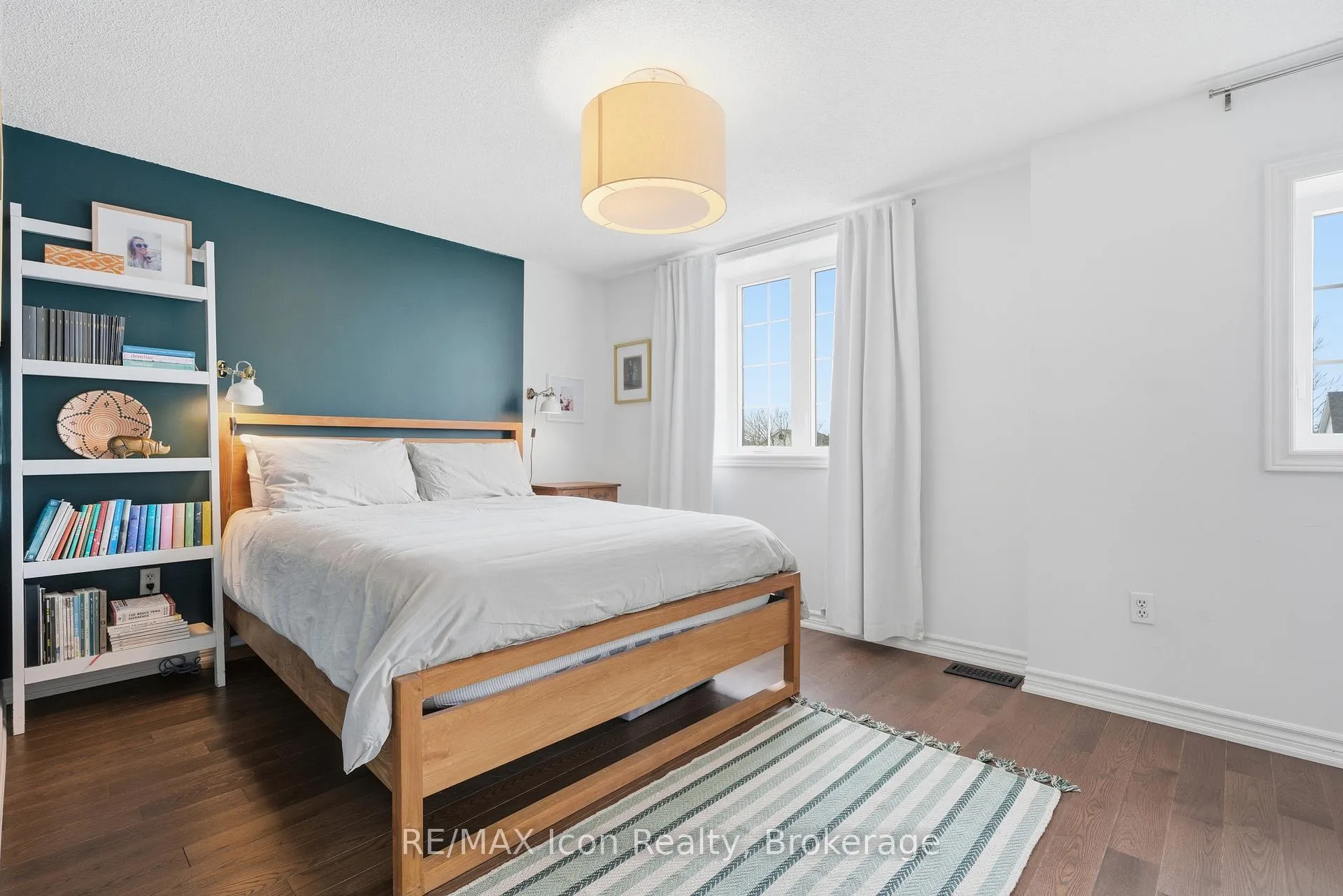 Photo 16 of 121 Moss Place, Guelph, Kortright West — HOMEH