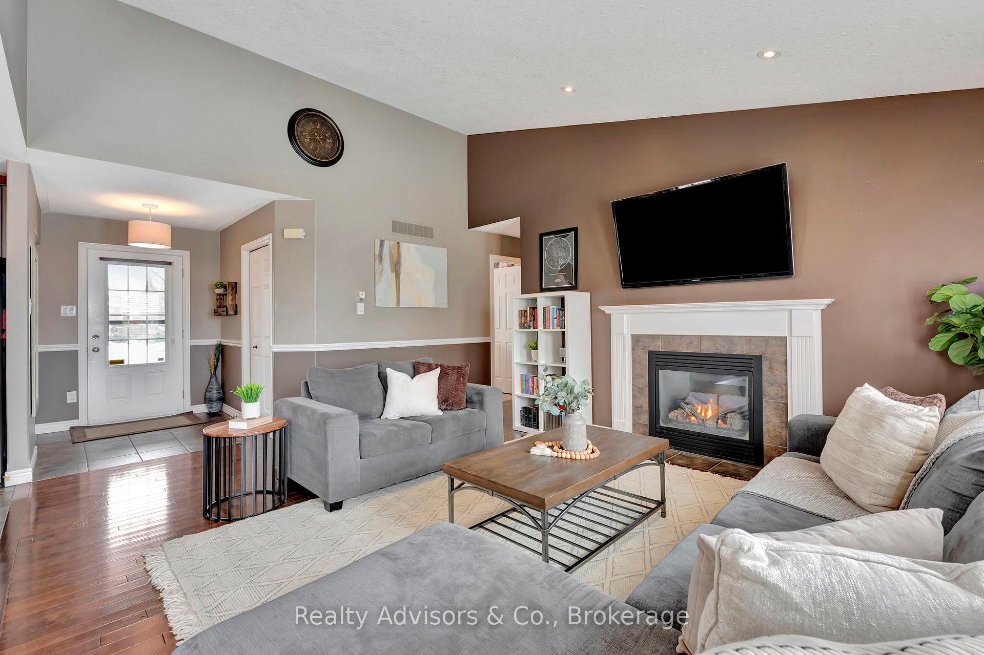 Photo 7 of 56 Southampton Drive, Brant, Brantford Twp — HOMEH