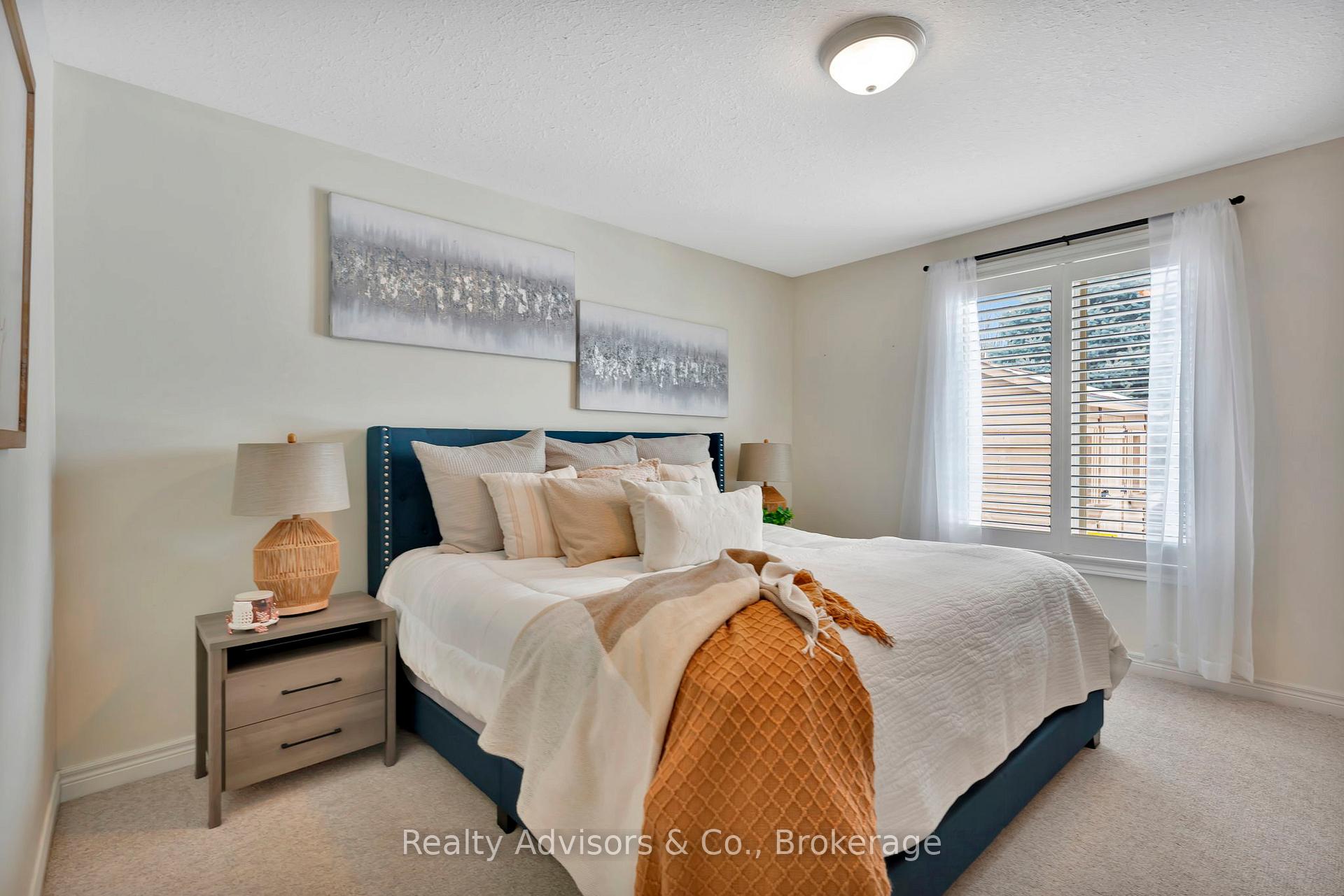 Photo 18 of 56 Southampton Drive, Brant, Brantford Twp — HOMEH
