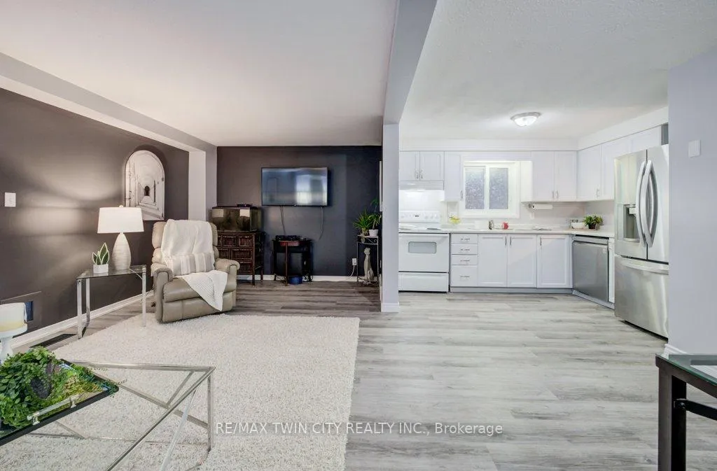 Photo 6 of 33 Orchid Crescent, Waterloo — HOMEH