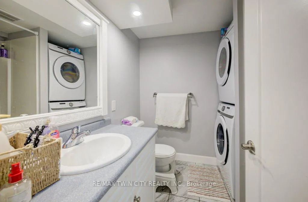 Photo 26 of 33 Orchid Crescent, Waterloo — HOMEH