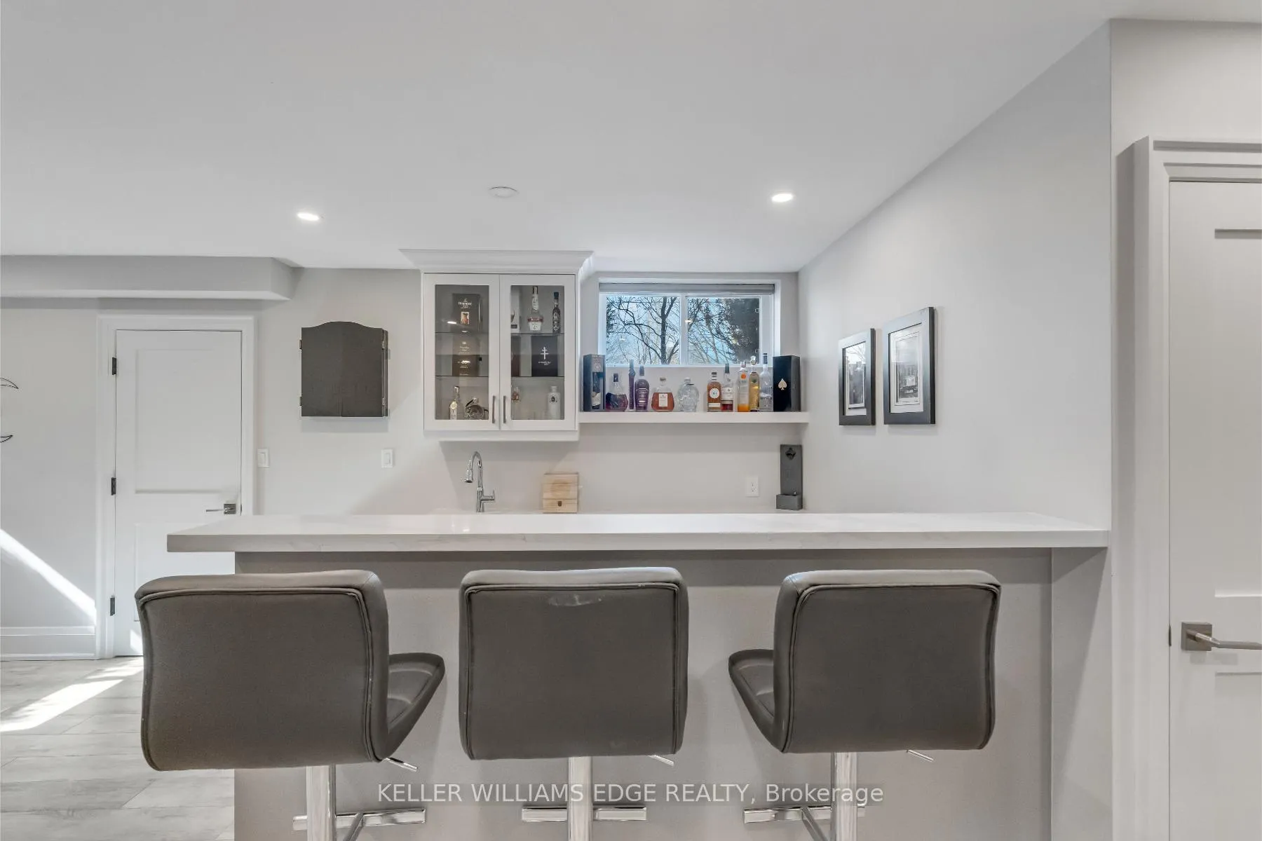 Photo 21 of 6 Credit Street, Halton Hills, Glen Williams — HOMEH