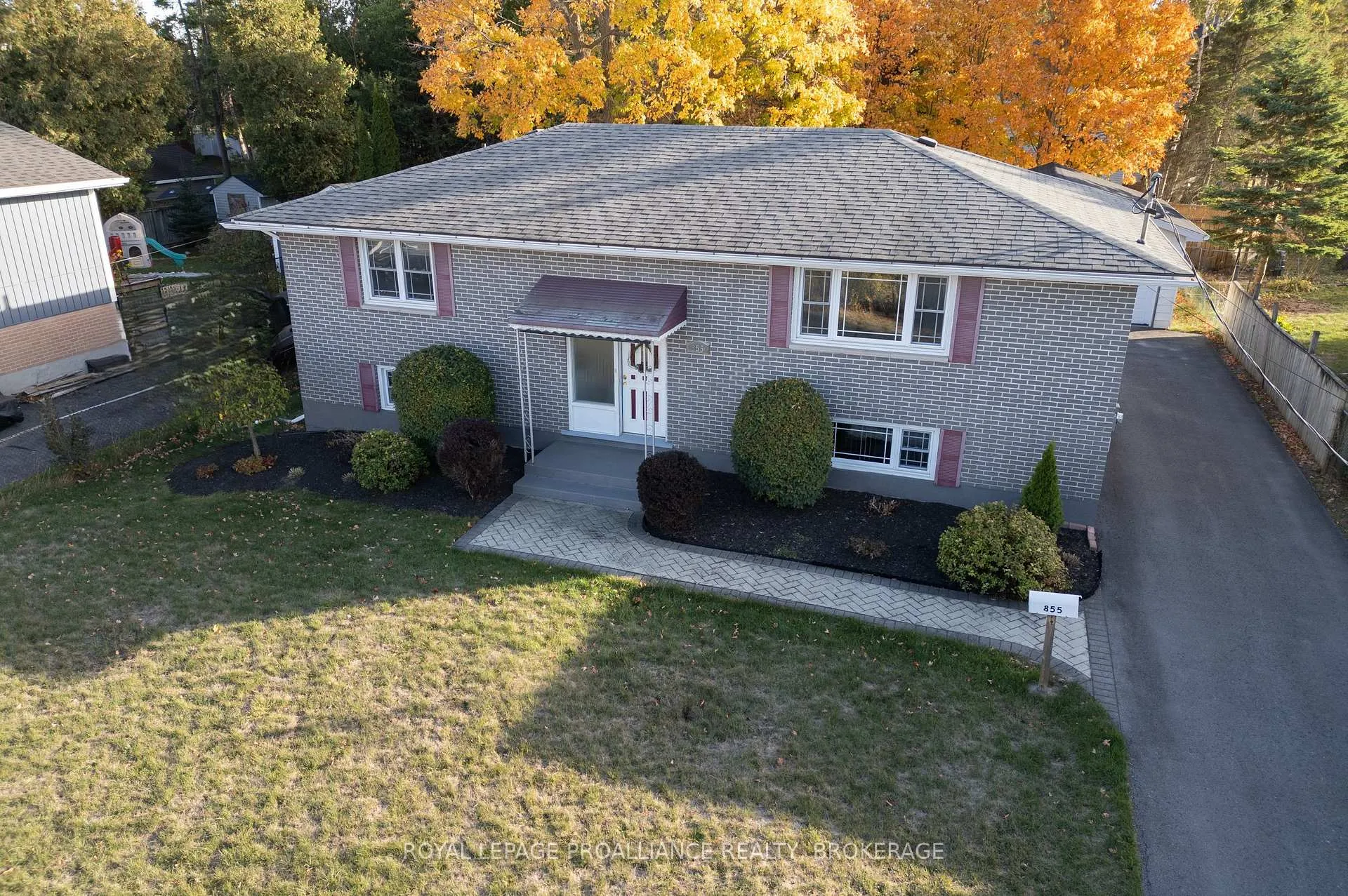 Photo 2 of 855 Woodbine Road, Kingston, North of Taylor-Kidd Blvd — HOMEH