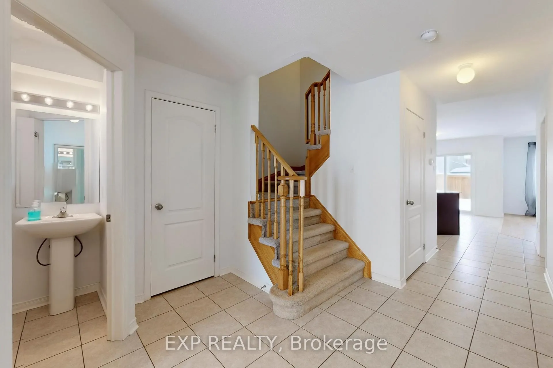 Photo 7 of 60 Fred Jackman Avenue, Clarington, Bowmanville — HOMEH