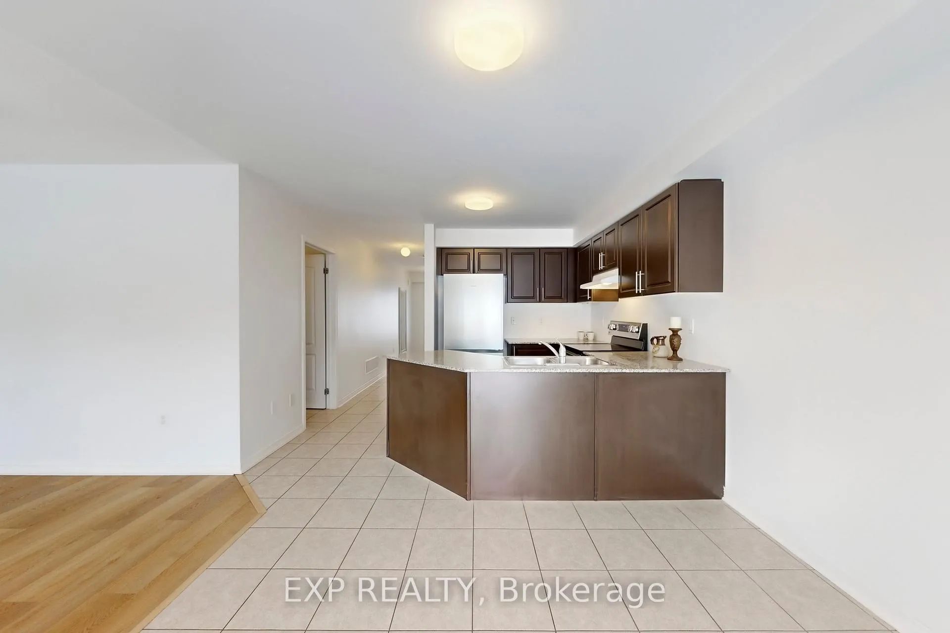 Photo 12 of 60 Fred Jackman Avenue, Clarington, Bowmanville — HOMEH