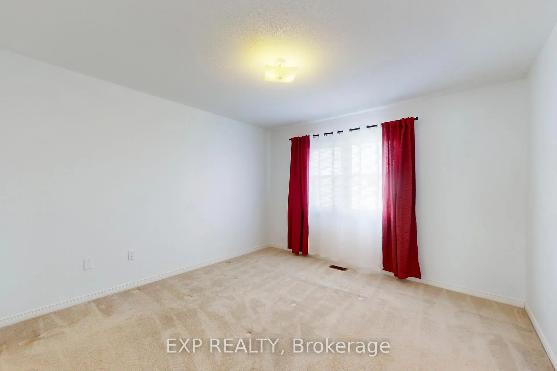 Photo 18 of 60 Fred Jackman Avenue, Clarington, Bowmanville — HOMEH