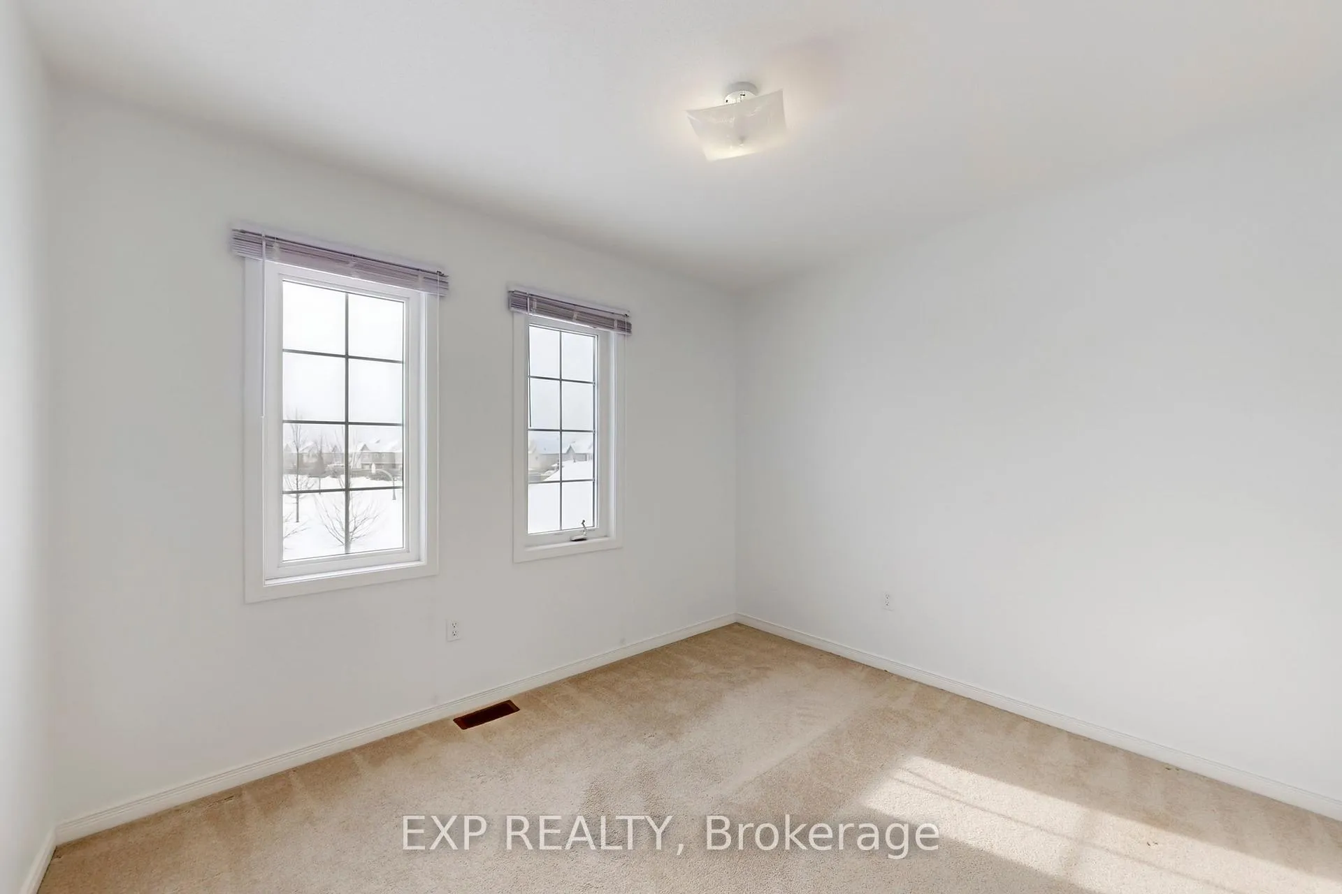 Photo 26 of 60 Fred Jackman Avenue, Clarington, Bowmanville — HOMEH