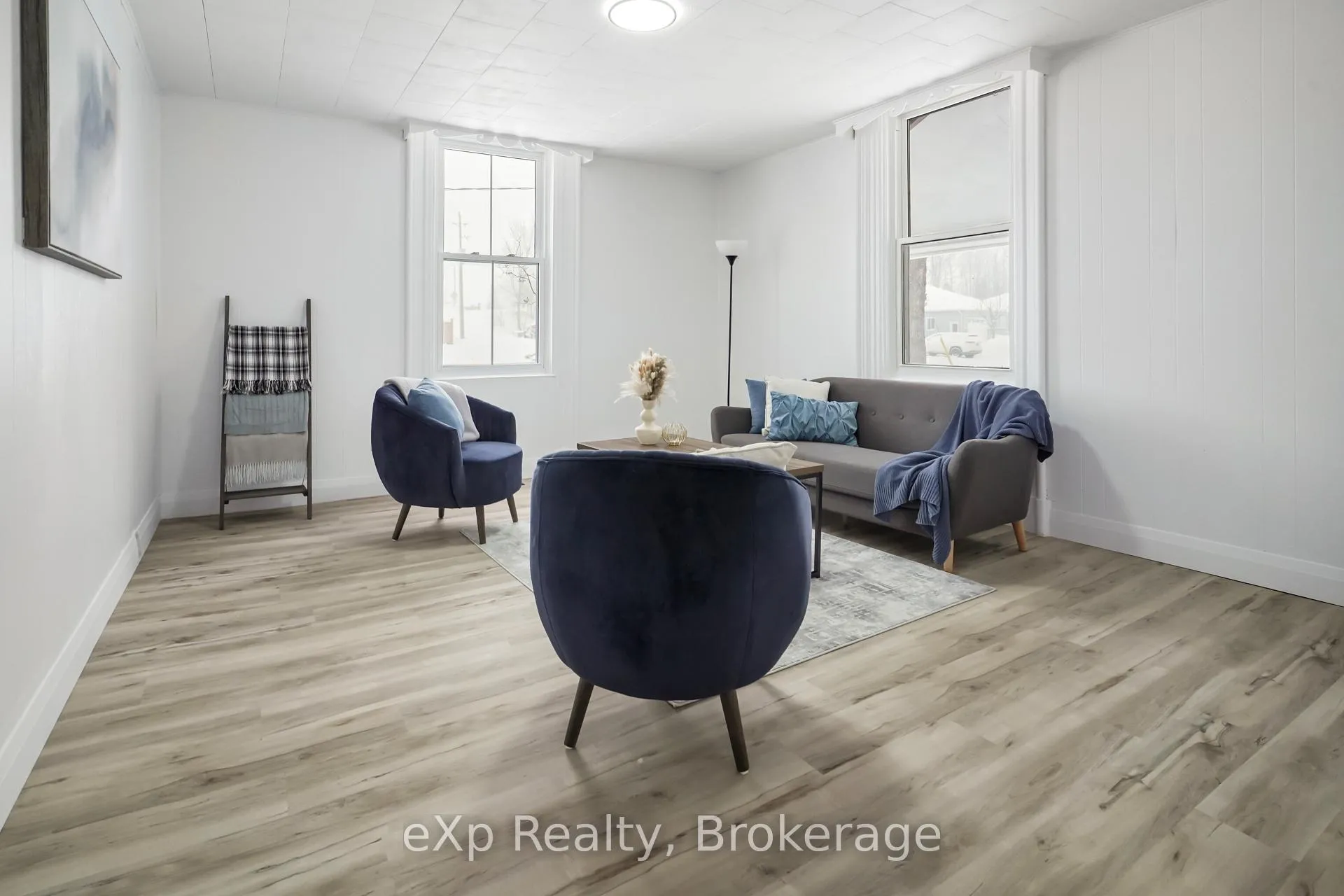 Photo 5 of 25 Ann Street S, Minto — HOMEH