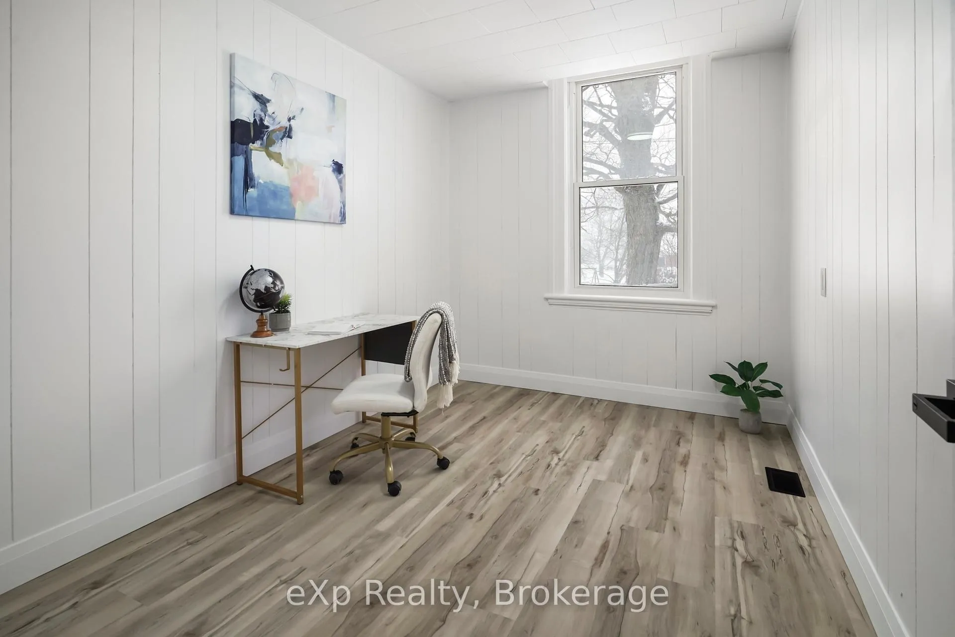 Photo 11 of 25 Ann Street S, Minto — HOMEH