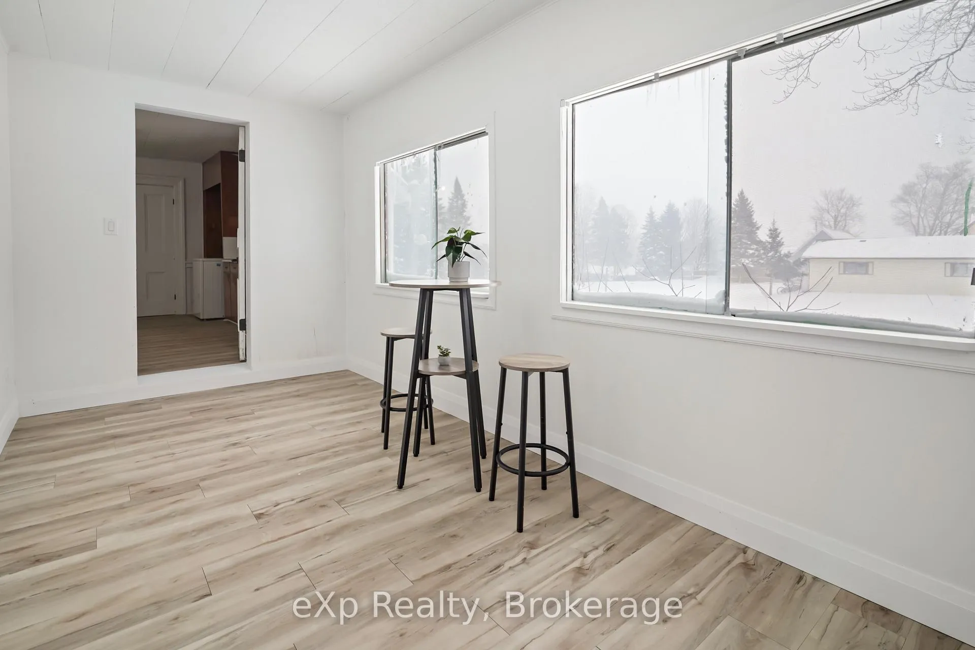 Photo 13 of 25 Ann Street S, Minto — HOMEH