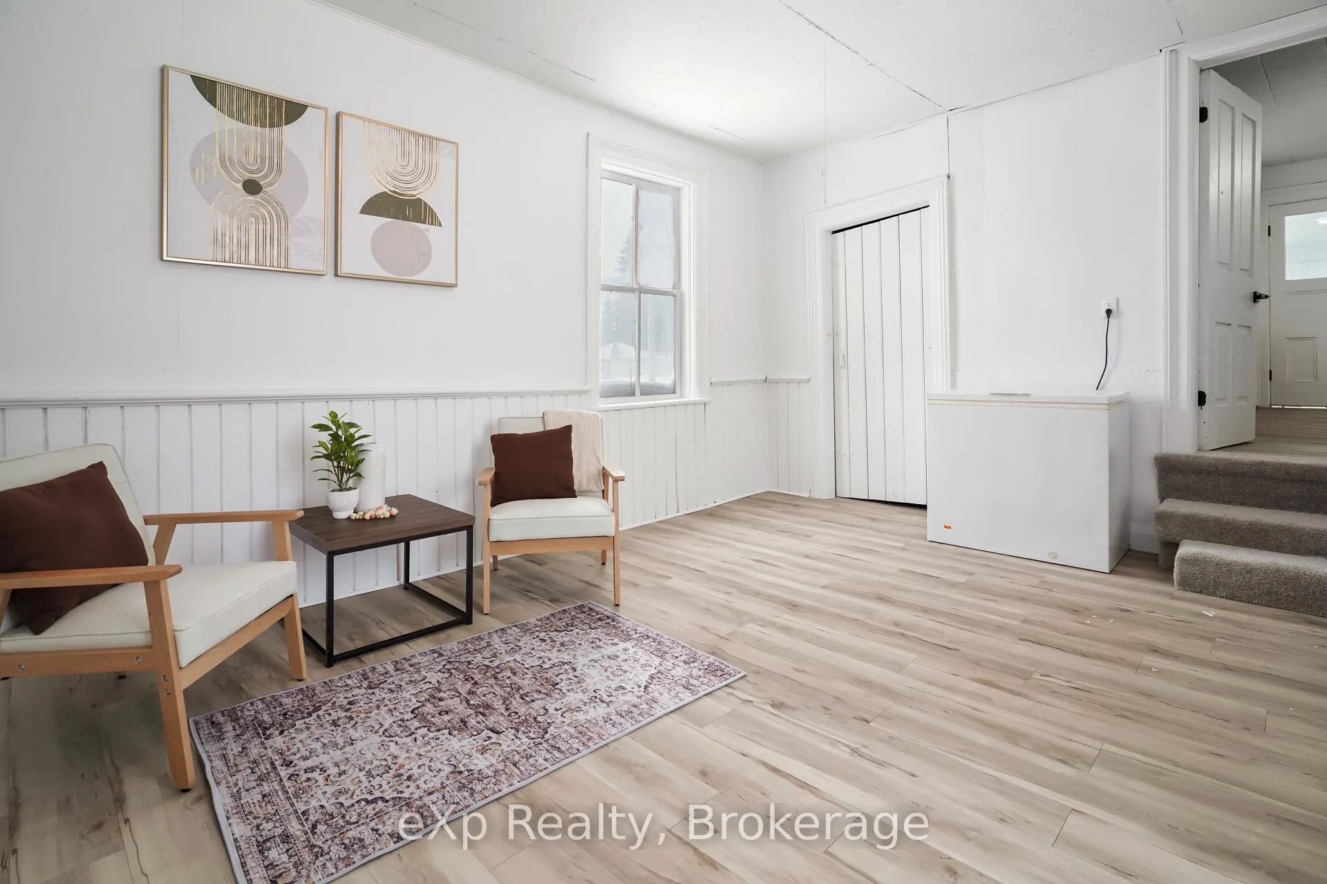 Photo 15 of 25 Ann Street S, Minto — HOMEH