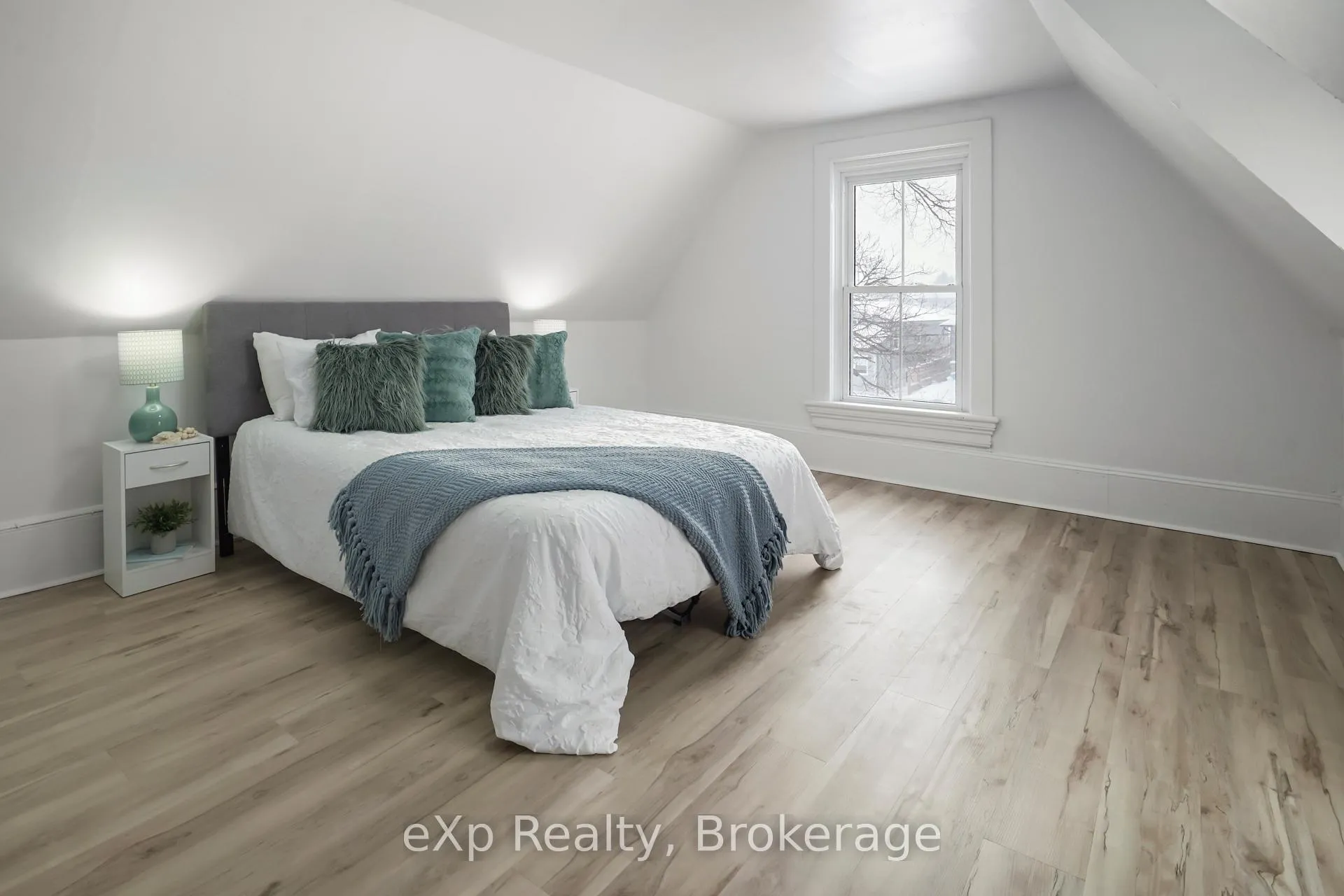 Photo 23 of 25 Ann Street S, Minto — HOMEH
