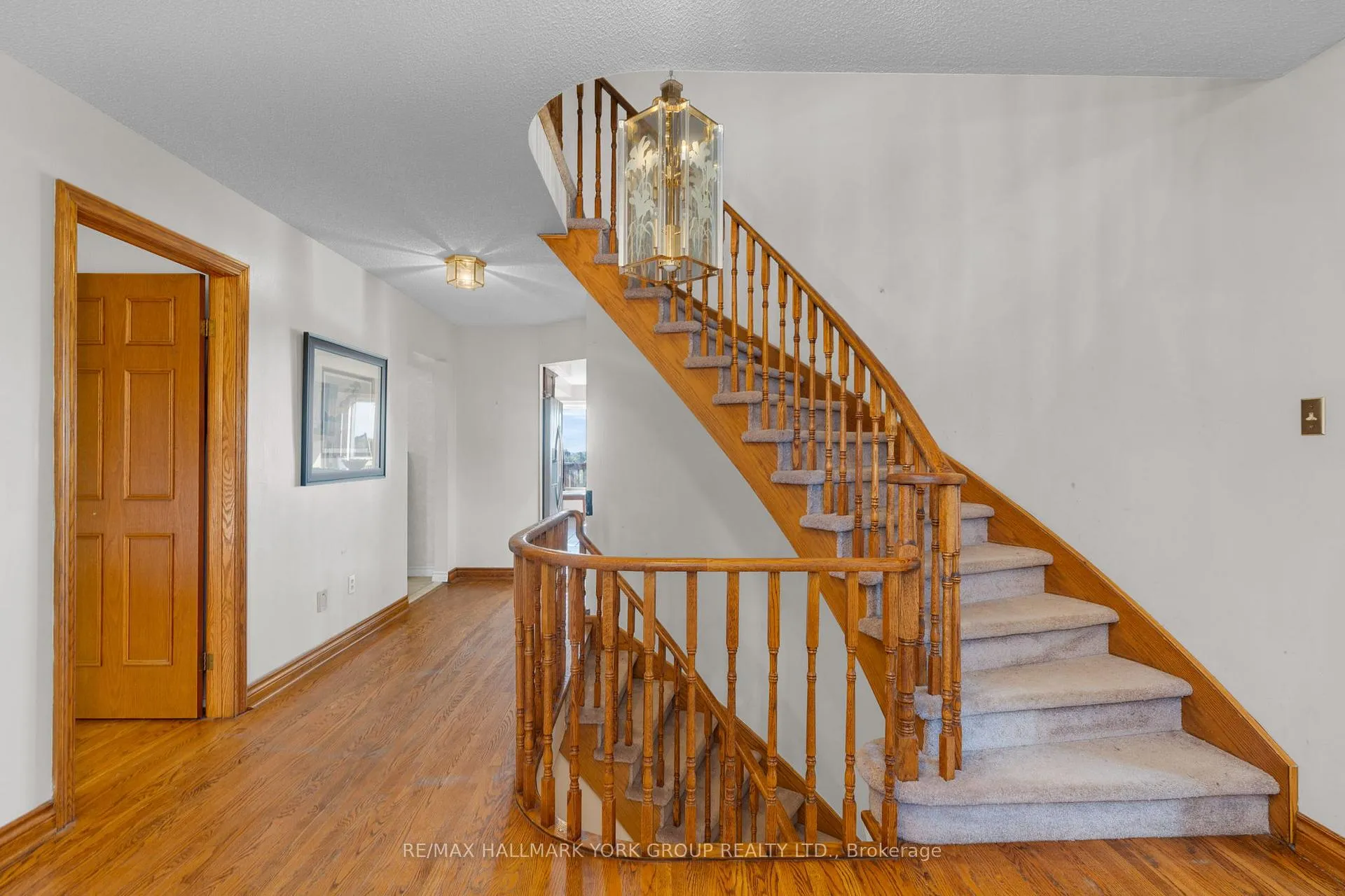 Photo 5 of 33 Matson Drive, Caledon, Palgrave — HOMEH