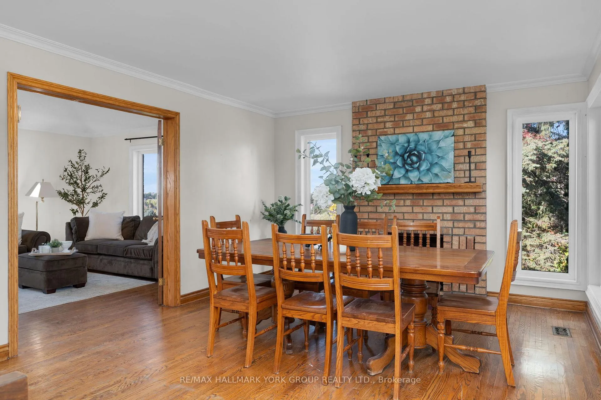 Photo 6 of 33 Matson Drive, Caledon, Palgrave — HOMEH