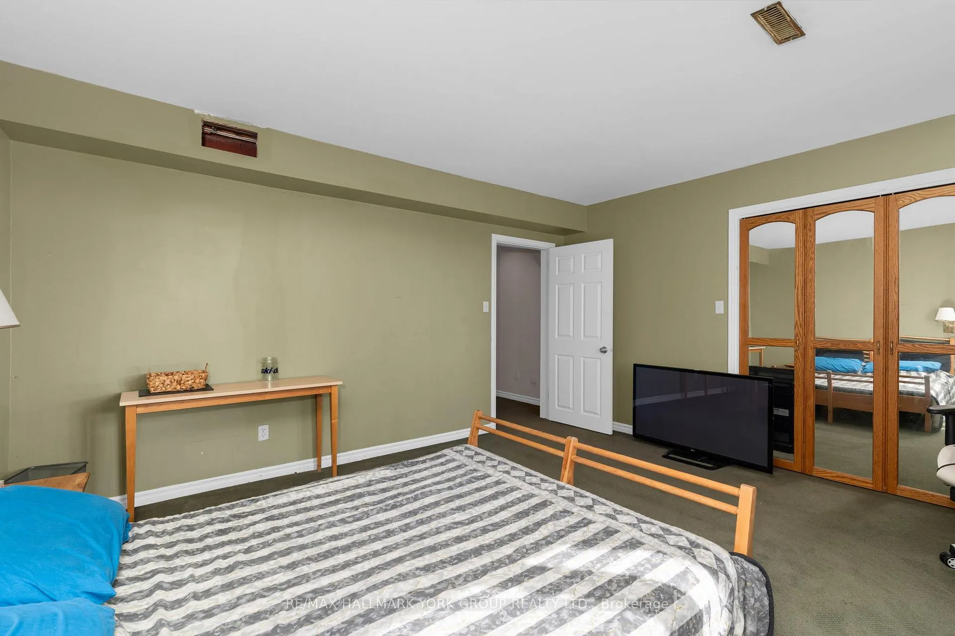 Photo 29 of 33 Matson Drive, Caledon, Palgrave — HOMEH