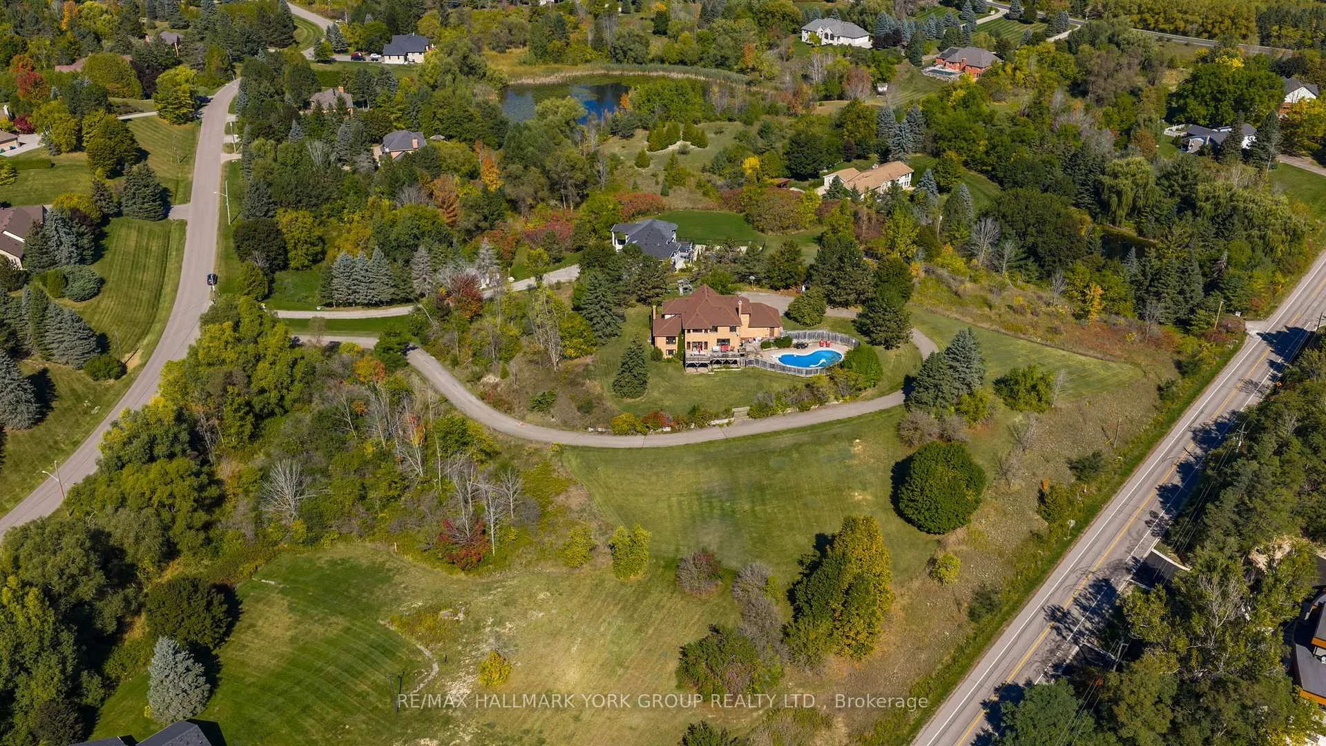 Photo 42 of 33 Matson Drive, Caledon, Palgrave — HOMEH