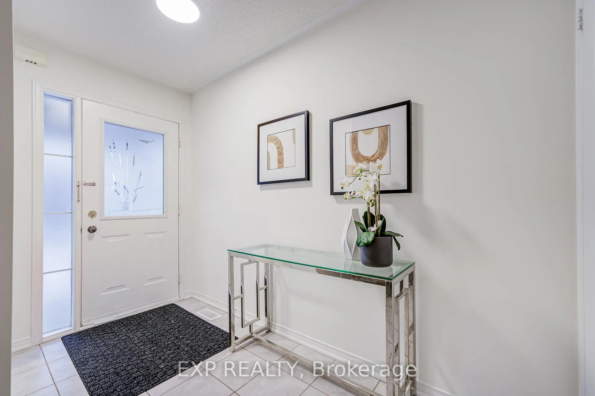 Photo 6 of 121 Hillwood Street, Markham, Berczy — HOMEH