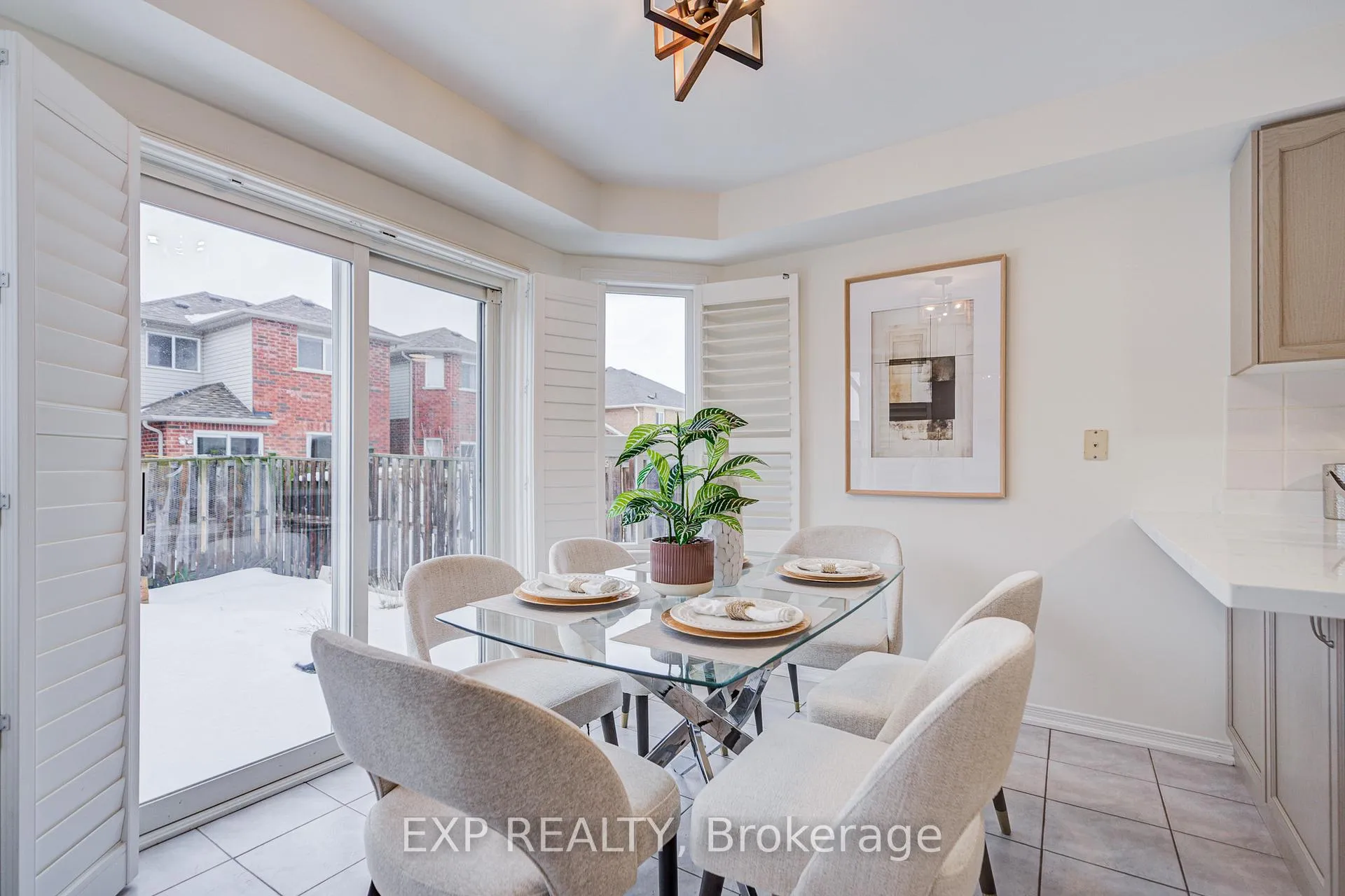 Photo 18 of 121 Hillwood Street, Markham, Berczy — HOMEH