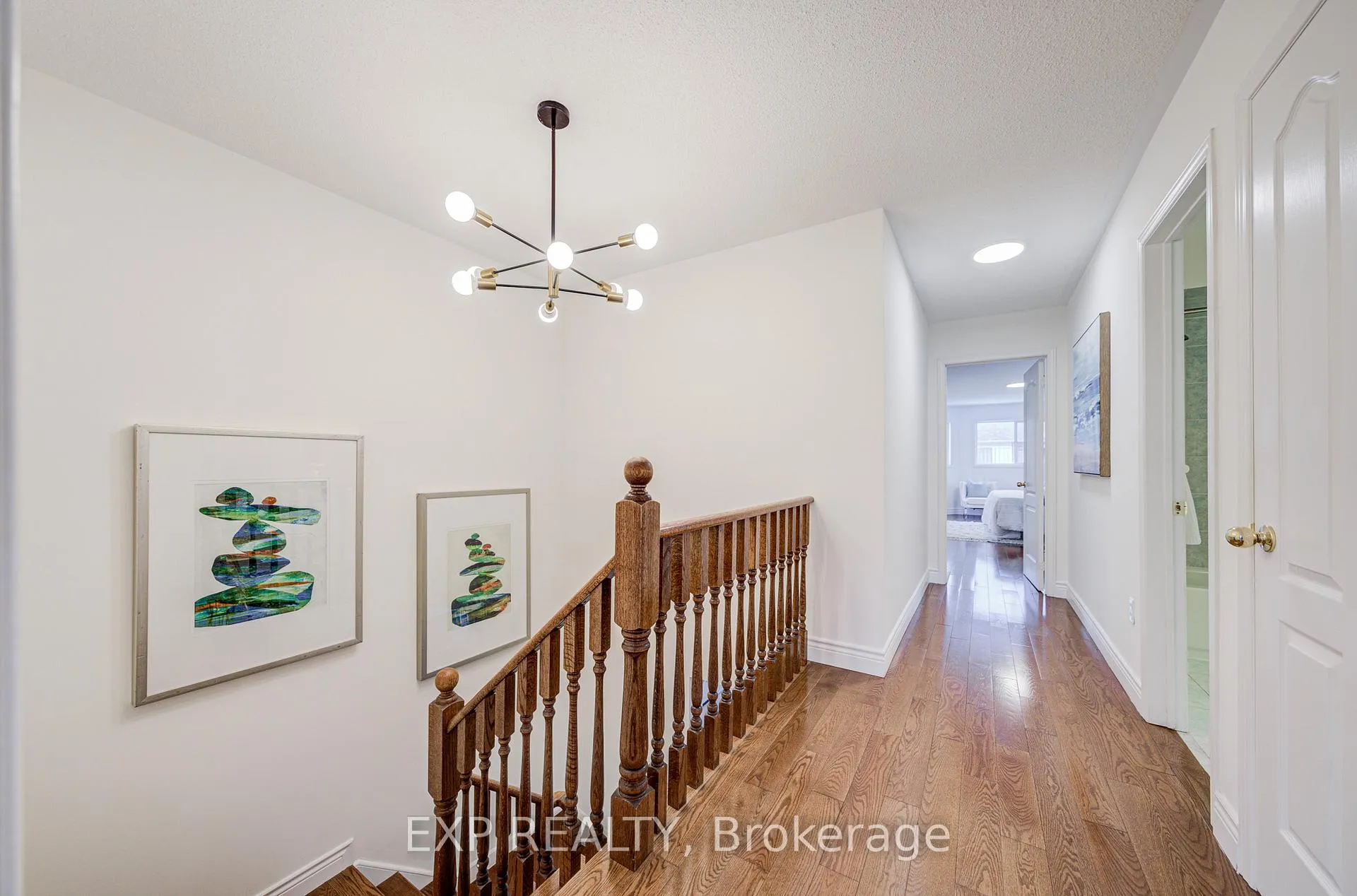 Photo 20 of 121 Hillwood Street, Markham, Berczy — HOMEH