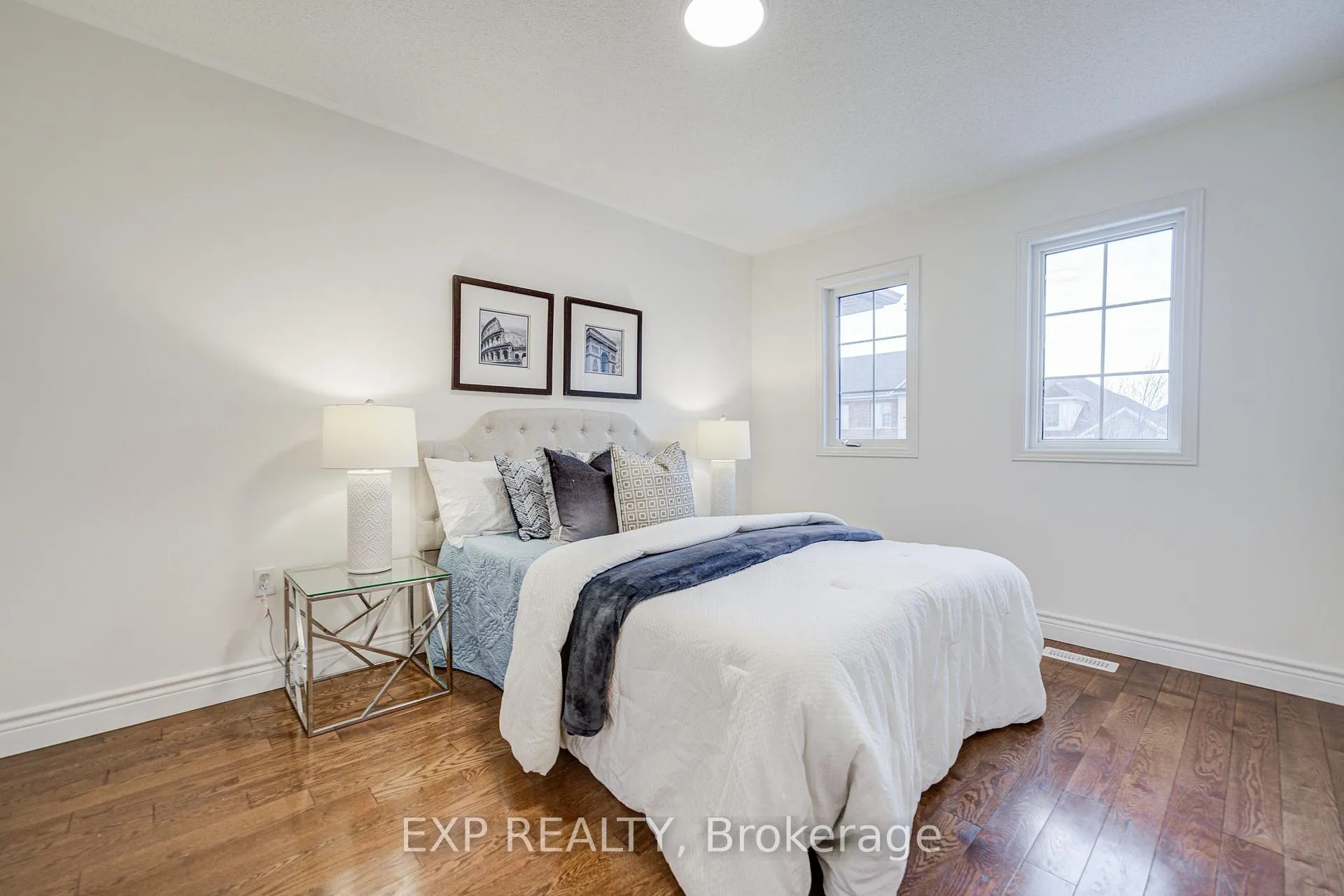Photo 25 of 121 Hillwood Street, Markham, Berczy — HOMEH
