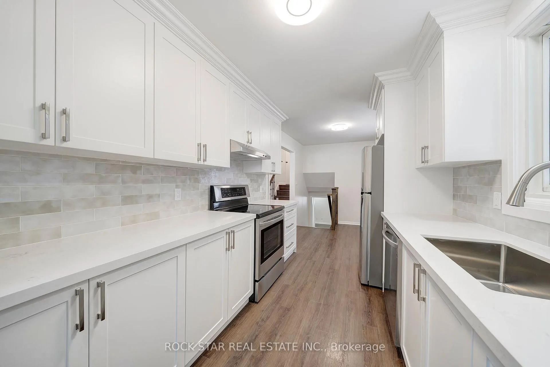 Photo 13 of 40 Linlake Drive, St. Catharines, Lakeport — HOMEH