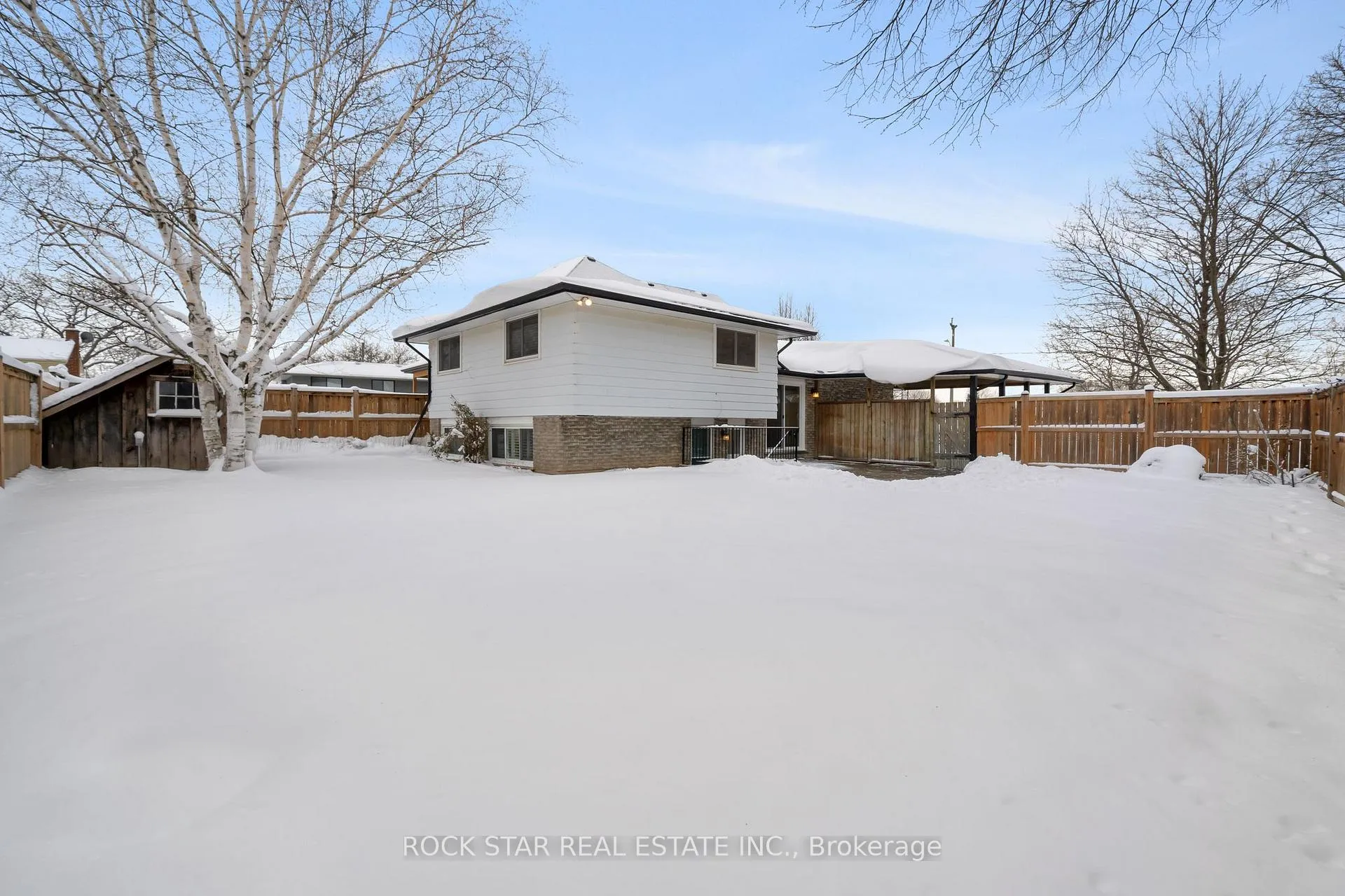 Photo 29 of 40 Linlake Drive, St. Catharines, Lakeport — HOMEH