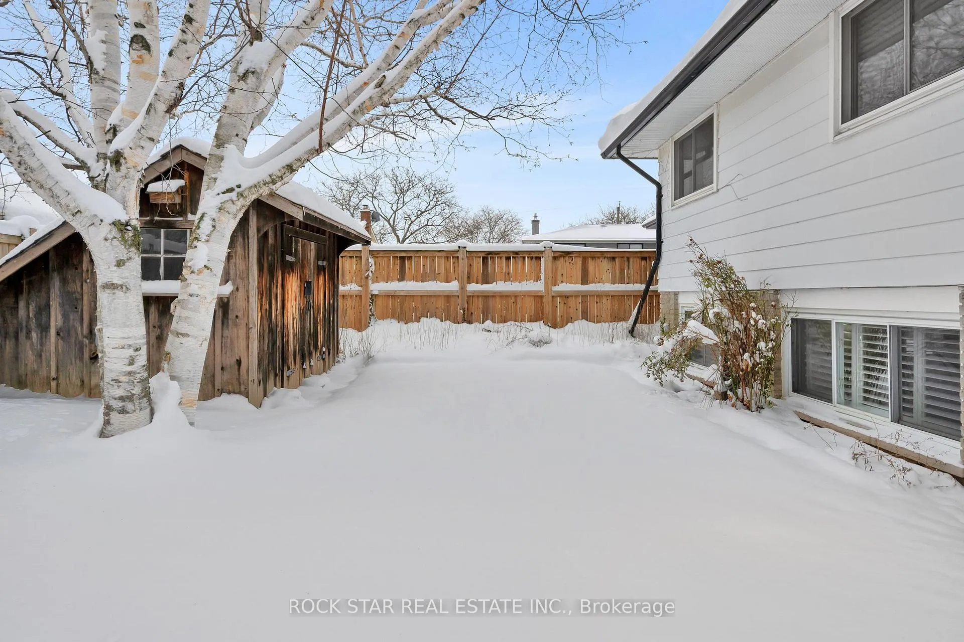 Photo 31 of 40 Linlake Drive, St. Catharines, Lakeport — HOMEH