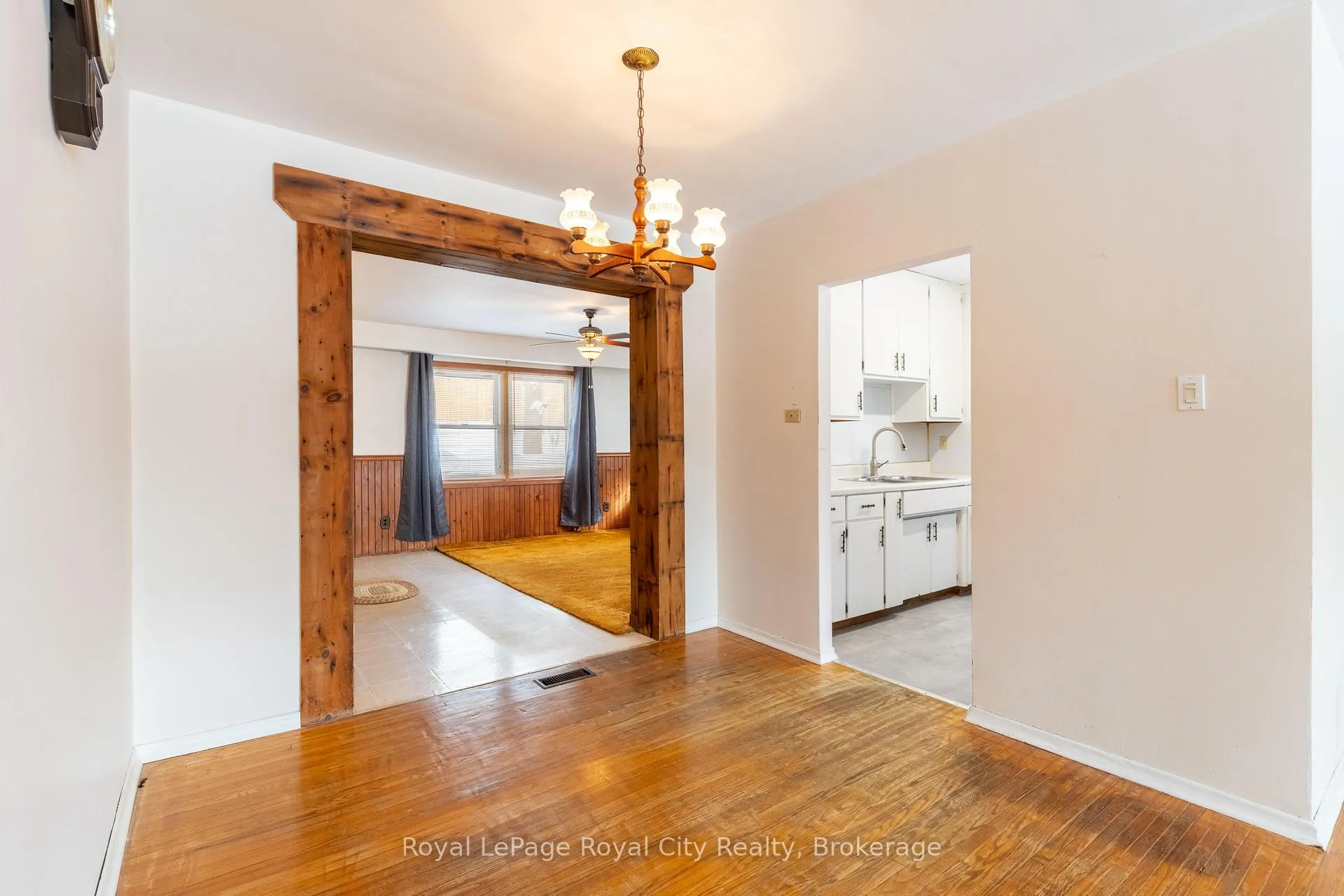 Photo 6 of 35 Dumbarton Street, Guelph, Riverside Park — HOMEH