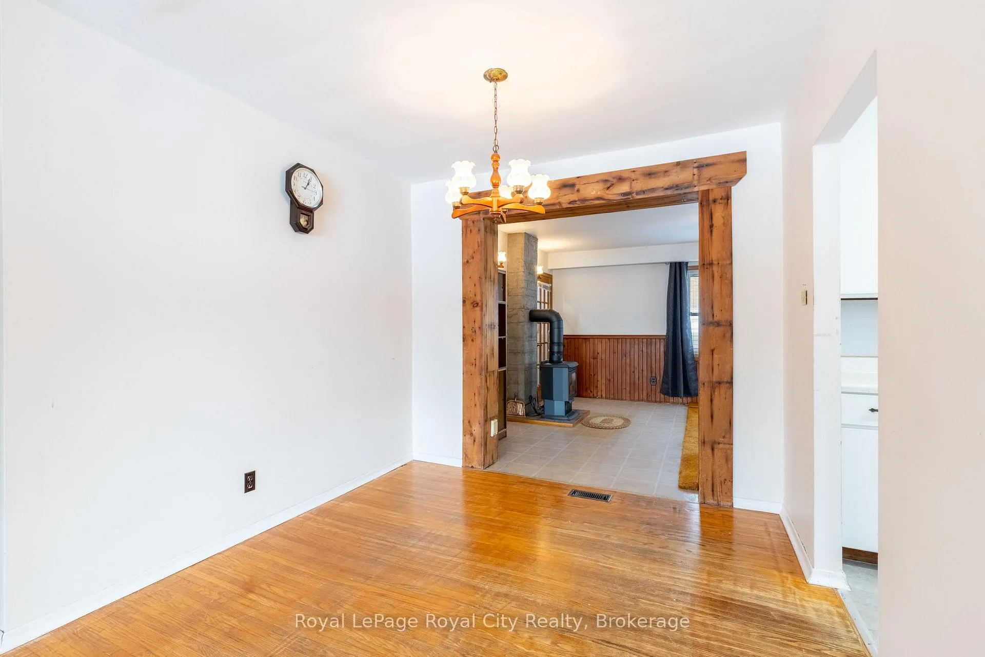 Photo 7 of 35 Dumbarton Street, Guelph, Riverside Park — HOMEH