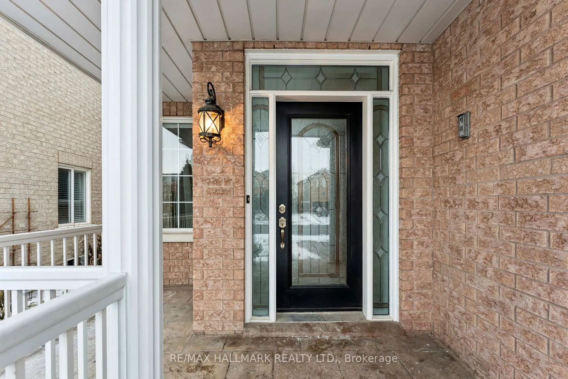 Photo 3 of 94 Olde Town Road, Brampton, Fletcher's Creek Village — HOMEH