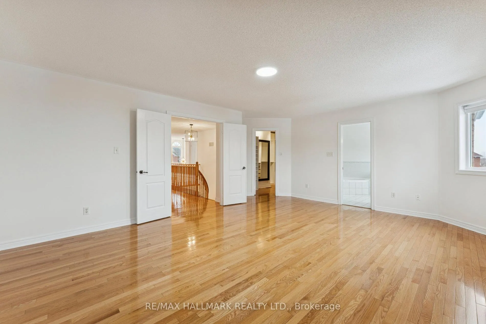 Photo 22 of 94 Olde Town Road, Brampton, Fletcher's Creek Village — HOMEH