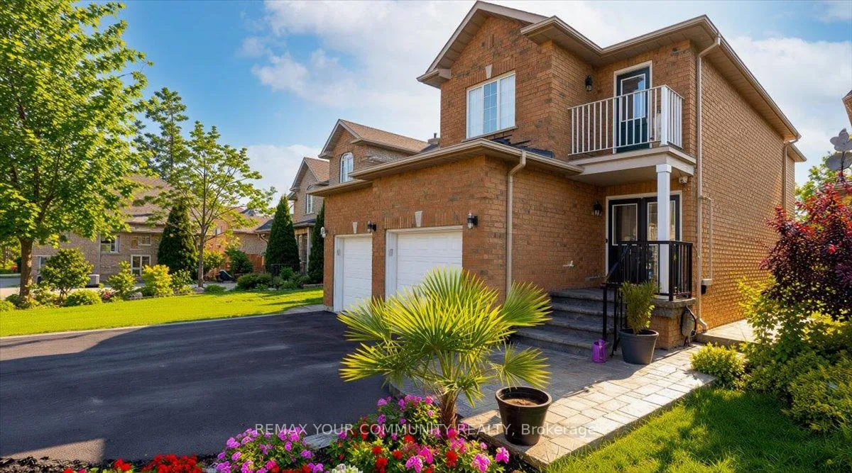 Photo 3 of 23 Coolspring Crescent, Caledon, Bolton East — HOMEH