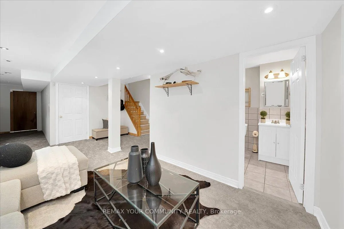 Photo 39 of 23 Coolspring Crescent, Caledon, Bolton East — HOMEH