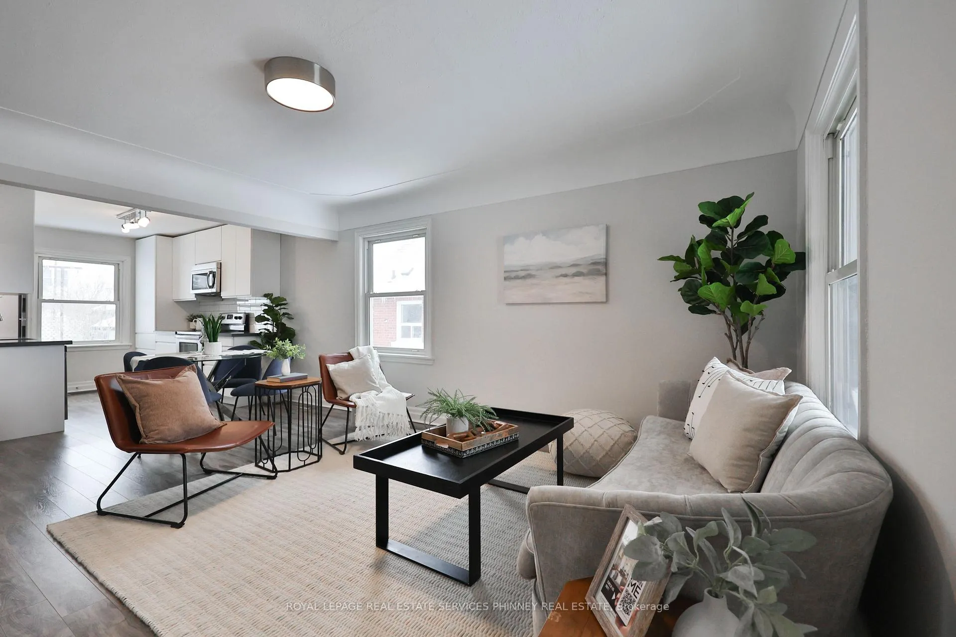 Photo 6 of 256 Walter Avenue S, Hamilton, Glenview — HOMEH