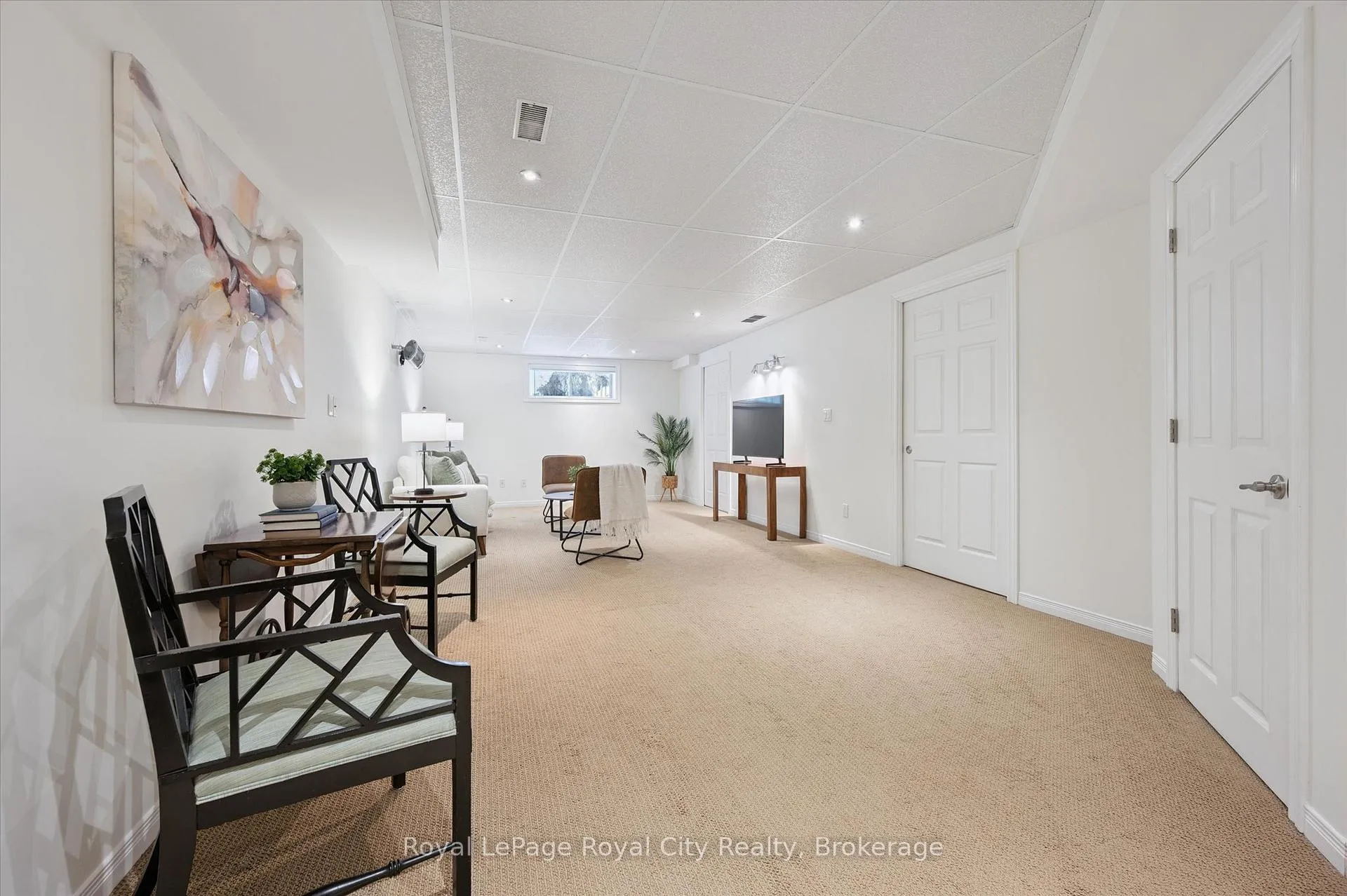 Photo 36 of 92 Marsh Crescent, Guelph, Pineridge/Westminster Woods — HOMEH