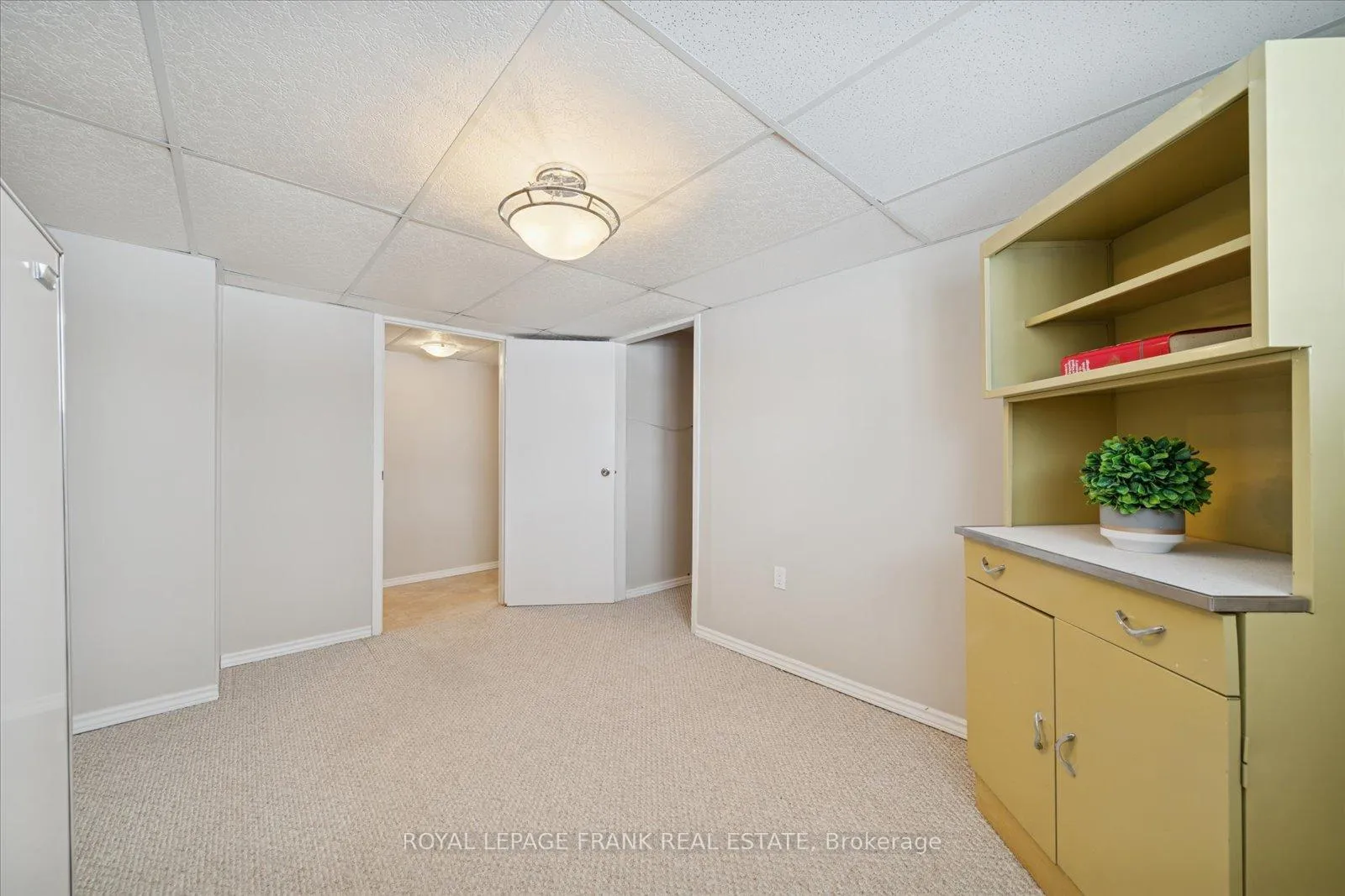 Photo 35 of 581 Grandview Street S, Oshawa, Donevan — HOMEH