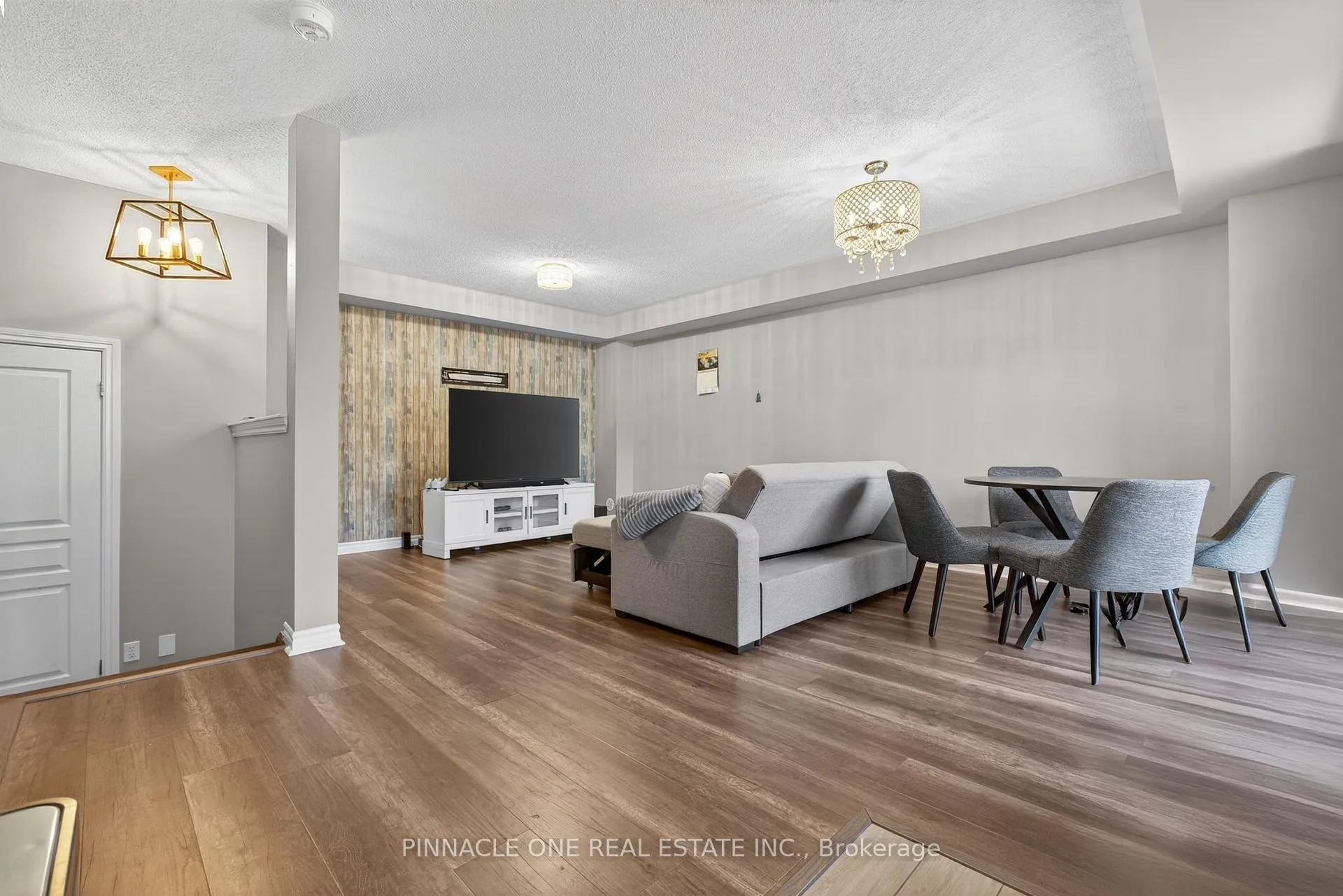 Photo 7 of 14 Nearco Crescent, Oshawa, Windfields — HOMEH
