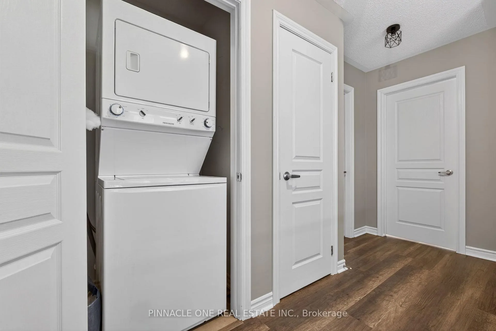 Photo 24 of 14 Nearco Crescent, Oshawa, Windfields — HOMEH