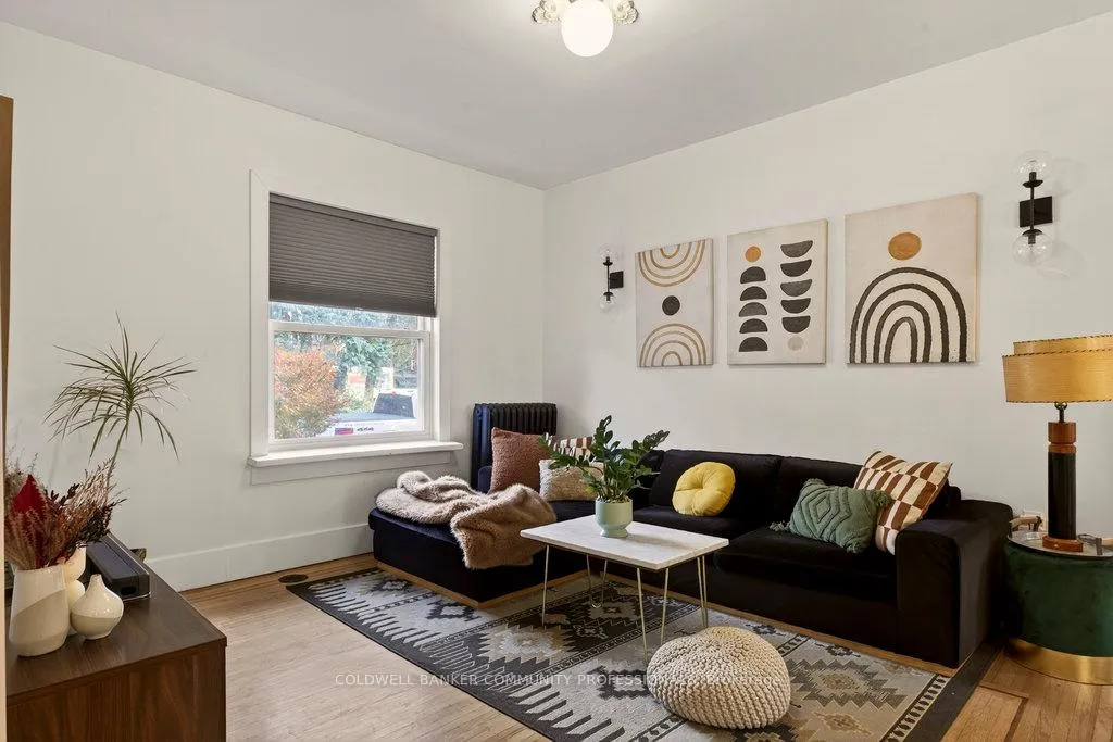 Photo 5 of 104 Garfield Avenue S, Hamilton, Stipley — HOMEH