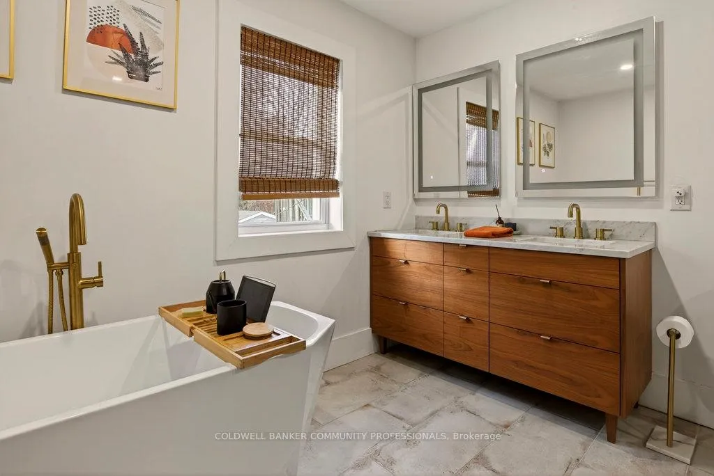 Photo 34 of 104 Garfield Avenue S, Hamilton, Stipley — HOMEH