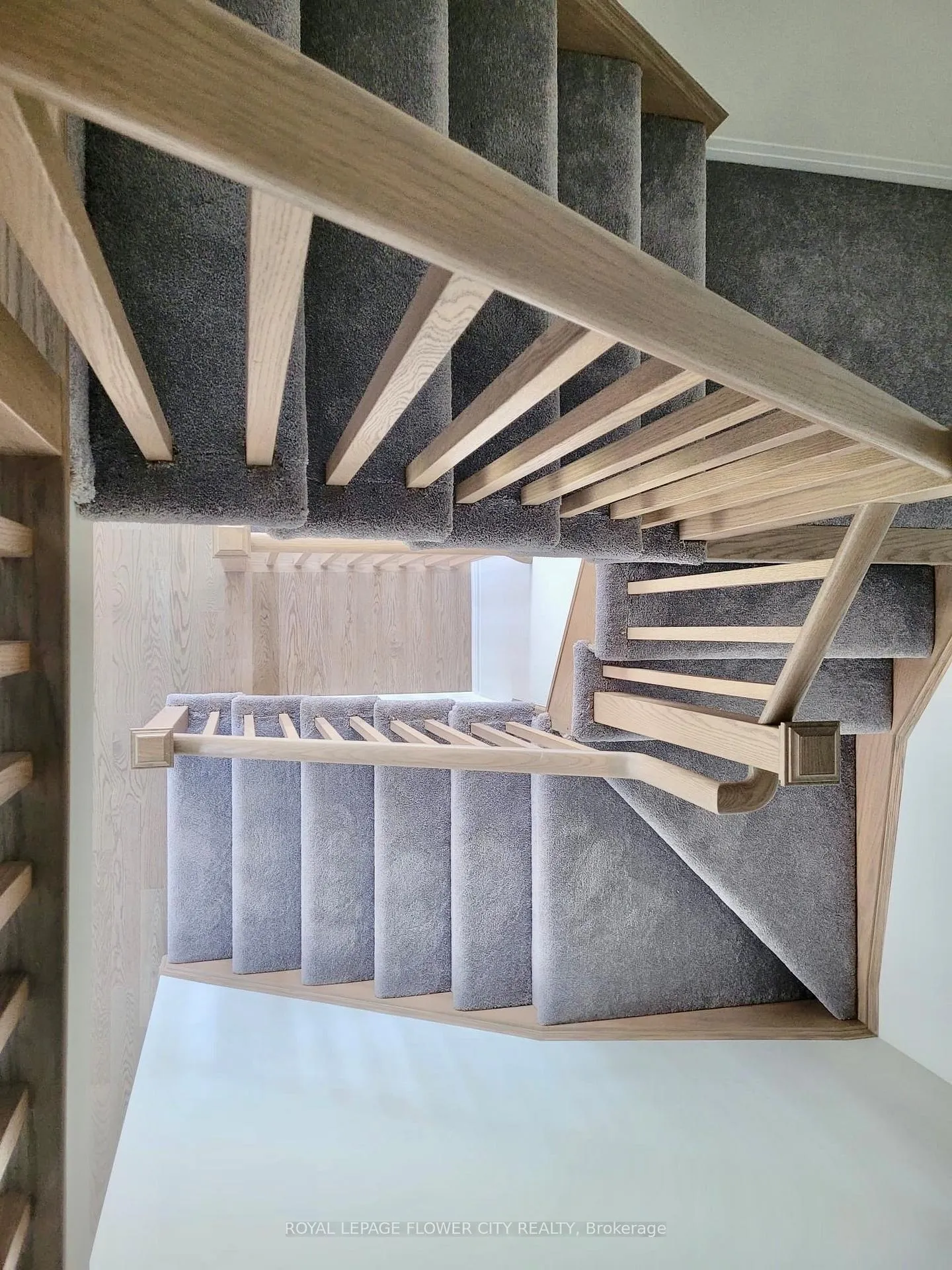 Photo 8 of 159 Forest Creek Drive, Kitchener — HOMEH
