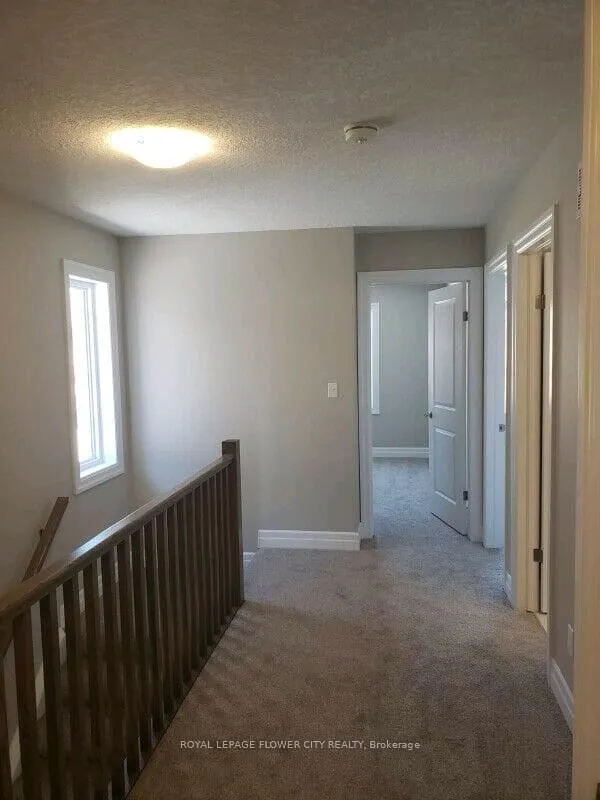 Photo 9 of 159 Forest Creek Drive, Kitchener — HOMEH