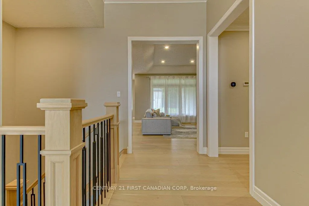 Photo 4 of 6 Aspen Circle, Thames Centre, Rural Thames Centre — HOMEH